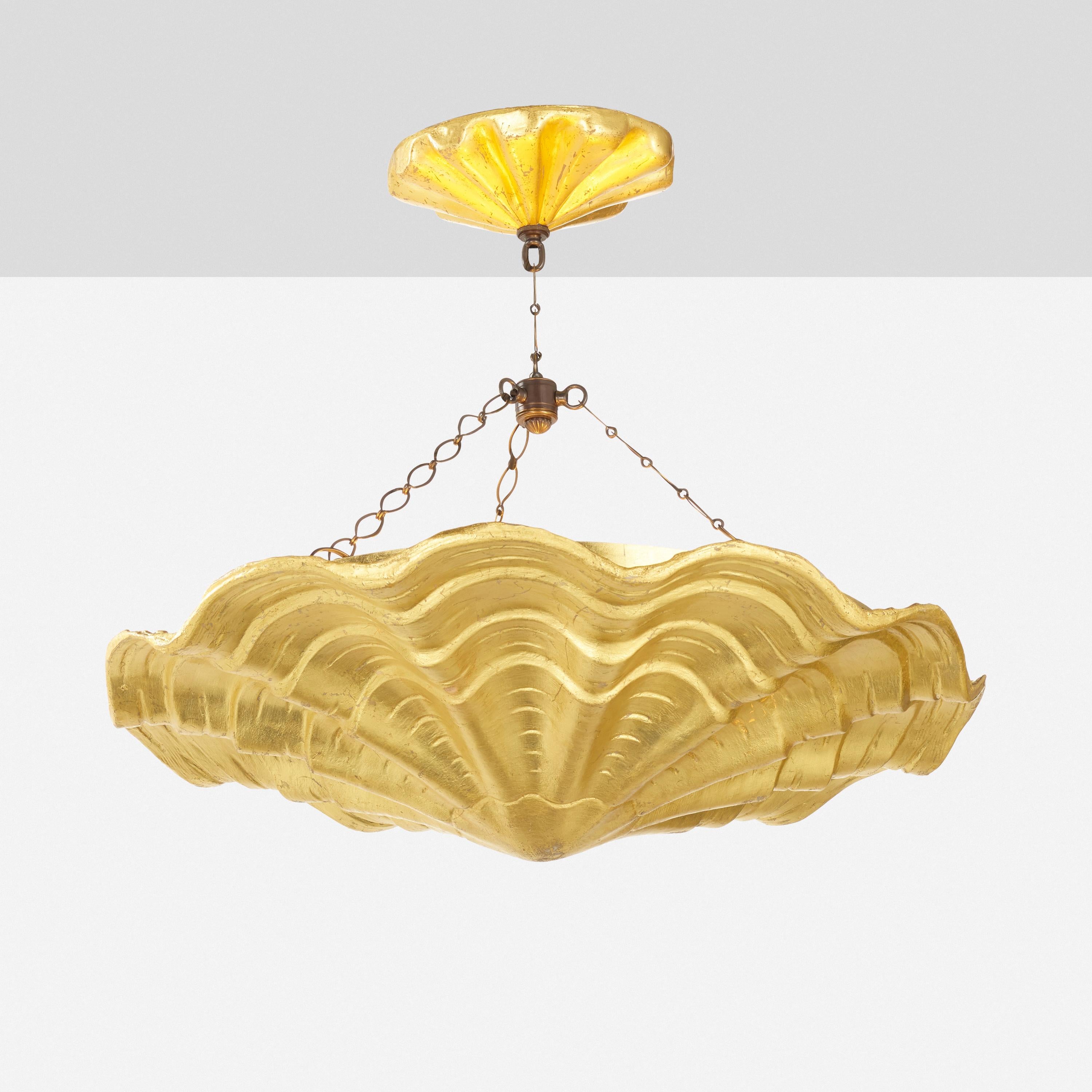 Art déco Lustre Coquille à feuilles d'or d'après Tony Duquette par Remains Lighting en vente