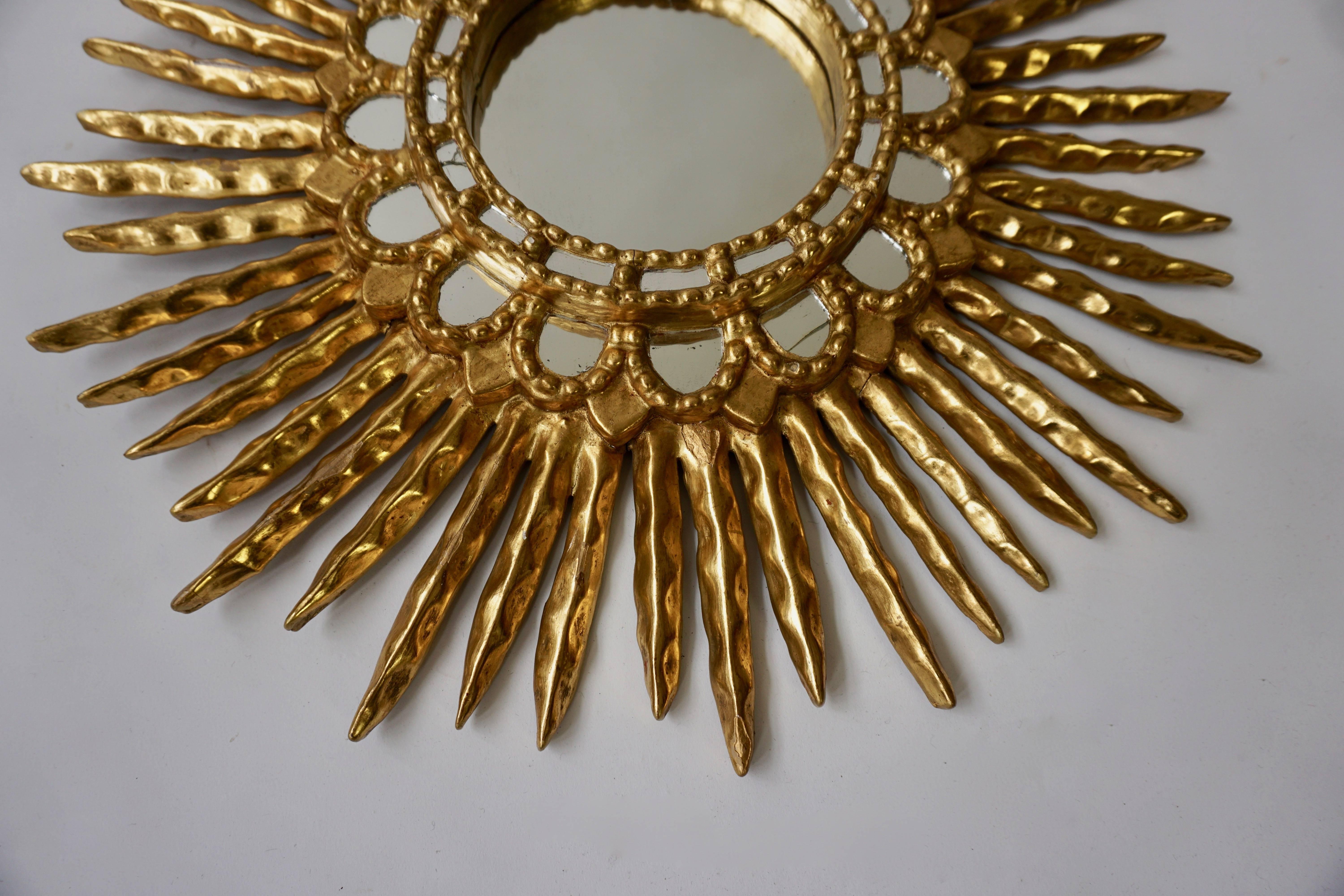 Mid-Century Modern Gold Leaf Giltwood Sunburst Convex Mirror For Sale