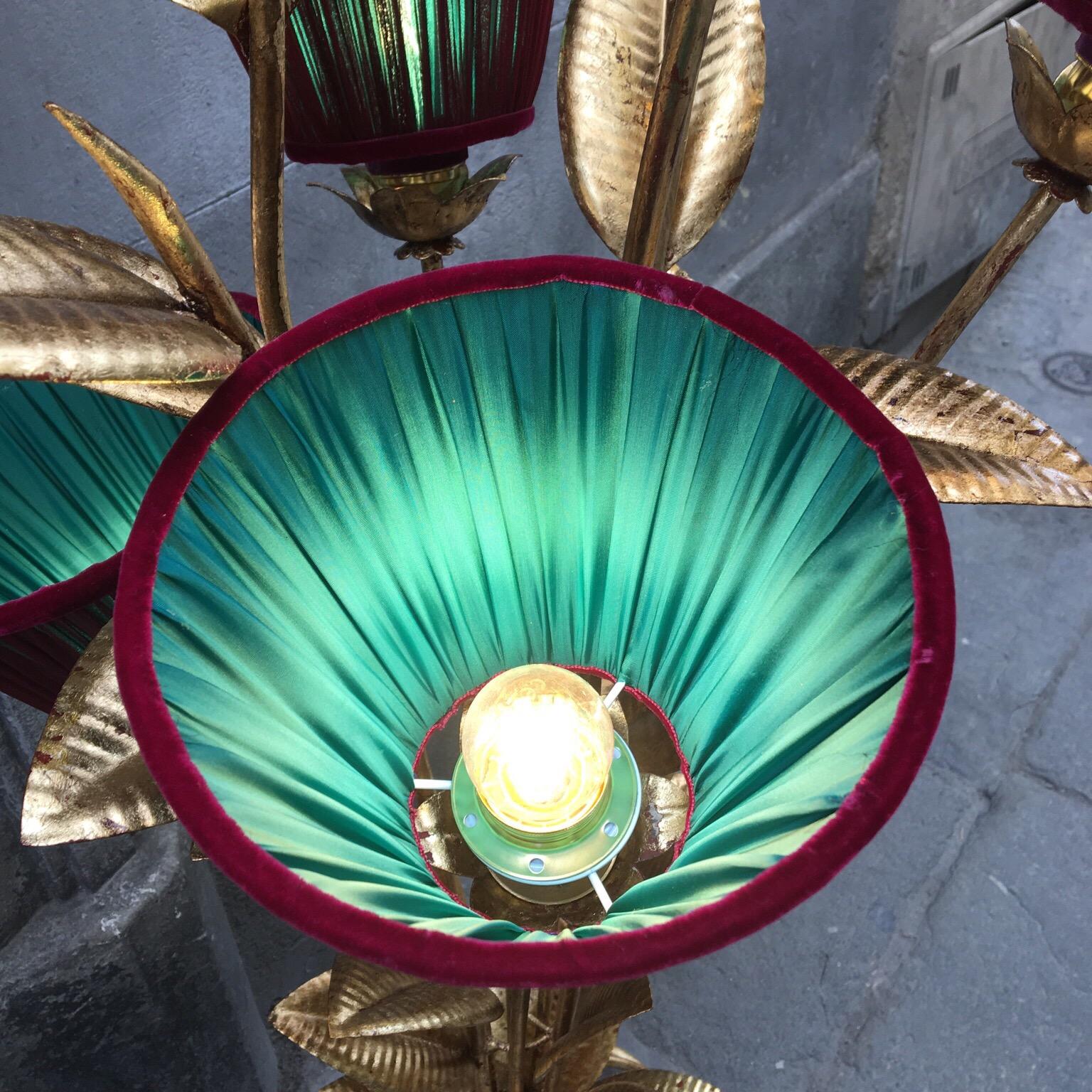 Gold Leaf Metal Floor Lamp Plant Shaped with Double Colored Lampshades, 1950s In Good Condition In Florence, IT