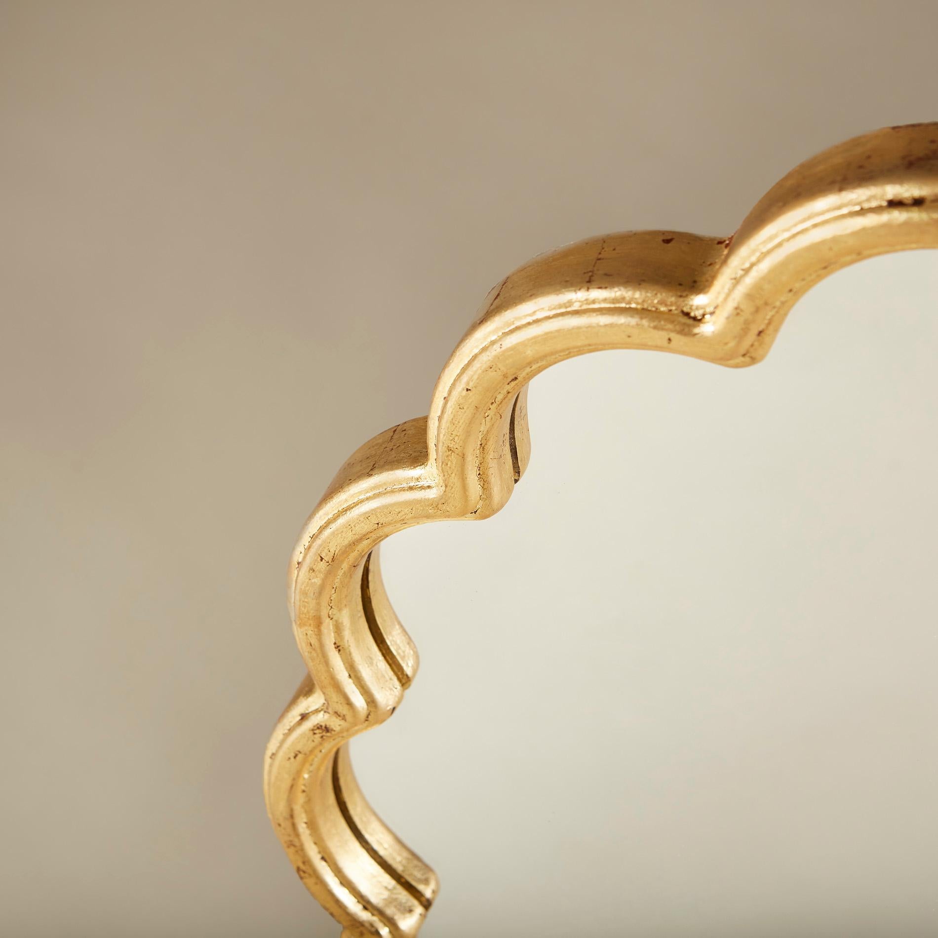 Blattvergoldeter runder Spiegel 'Monaco' mit Wellenschliff (Art déco) im Angebot