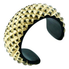 Bracelet manchette en bois de feuilles d'or