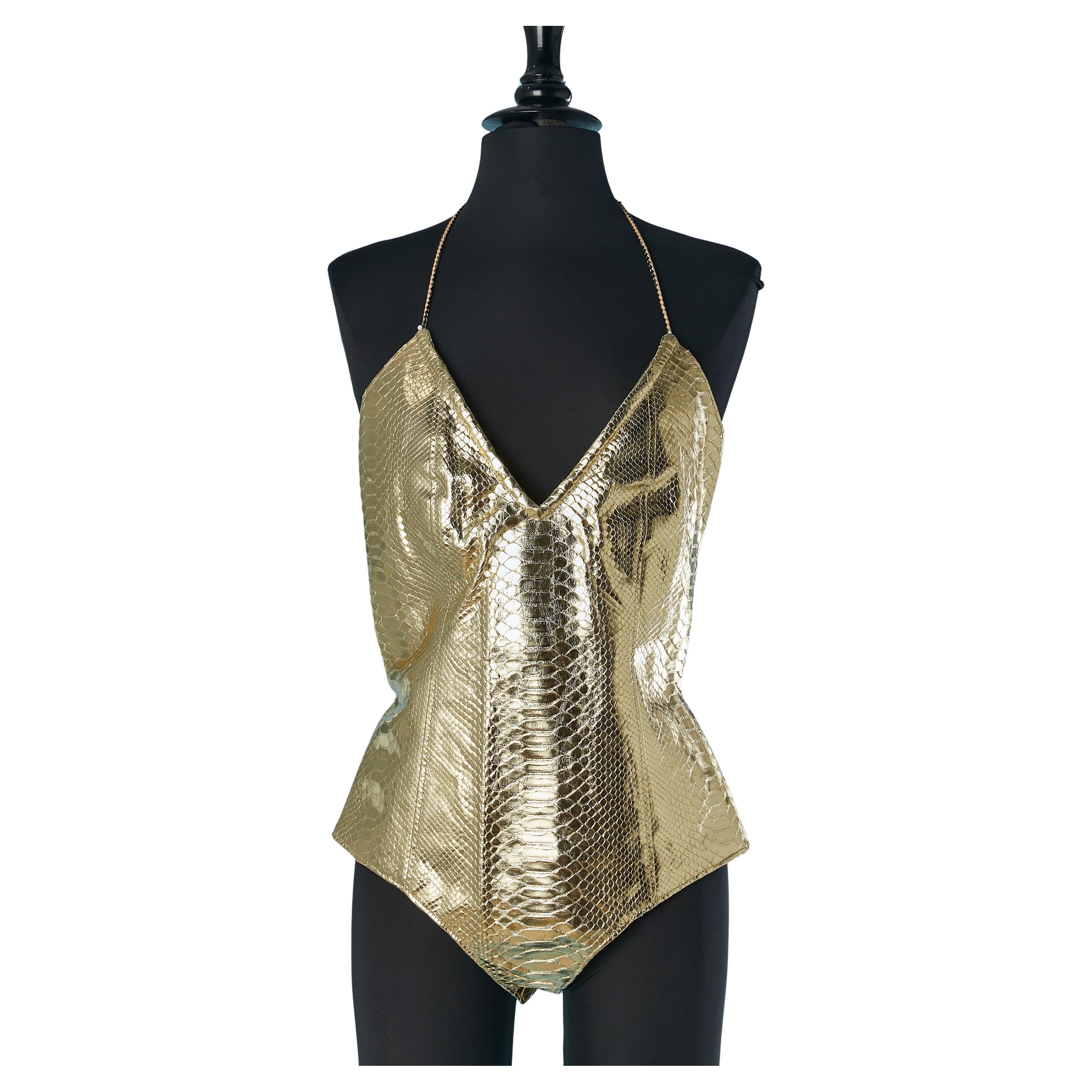 Body en cuir doré en vente