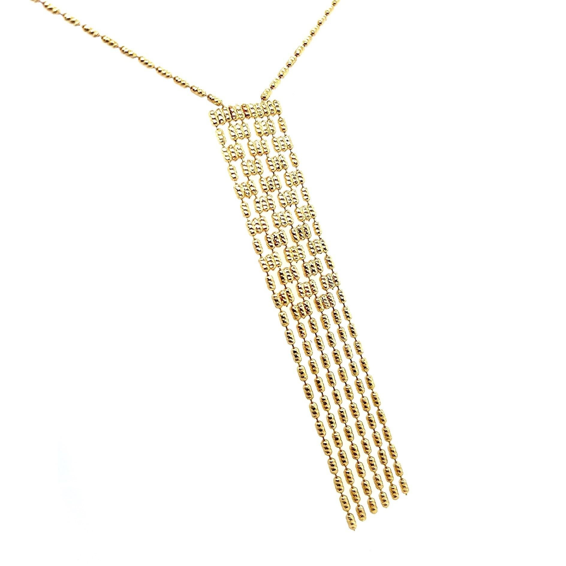 Simply Beautiful! Finely detailed Gold Link Drop Necklace, suspending 6 Gold Link strands, approx. 3” long. The necklace Hand crafted in 14K Yellow Gold measures approx. 20” long. In excellent condition, recently professionally cleaned and polished.