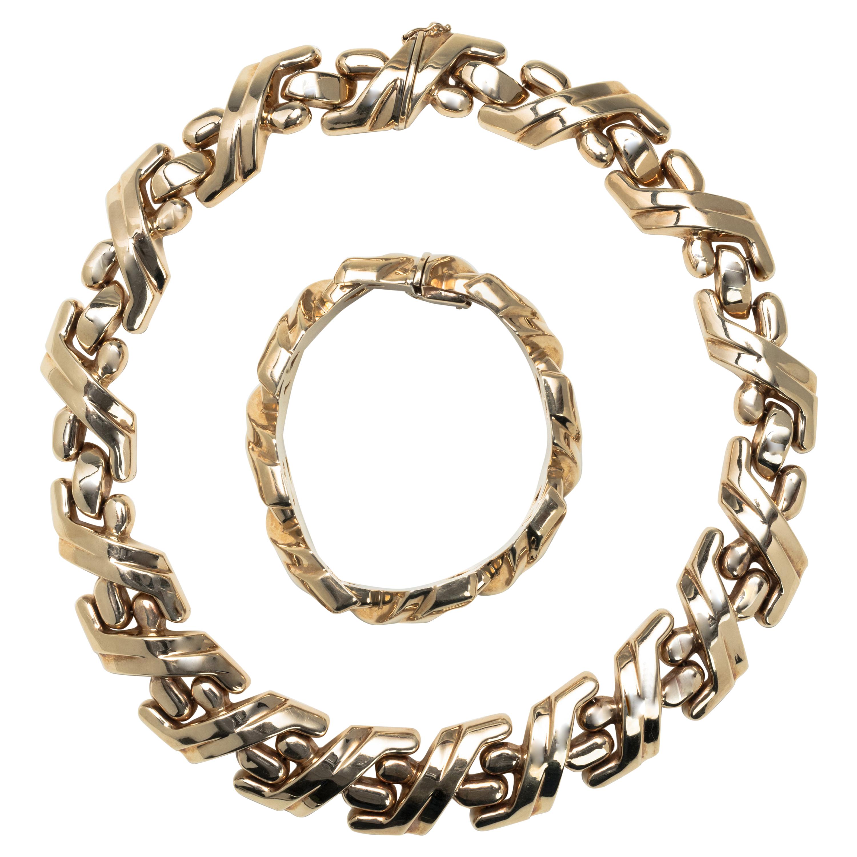 Gold Link Italian Collar Necklace with Matching Bracelet For Sale