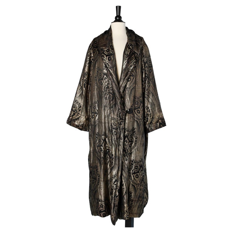 Gold lurex and black silk brocade Opera's coat 1920 For Sale at 1stDibs