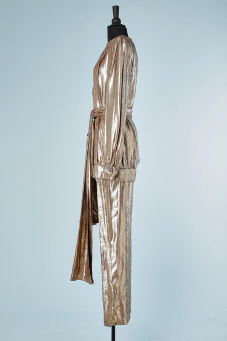 Donna Completo in broccato lurex oro con cintura Circa anni '70 in vendita