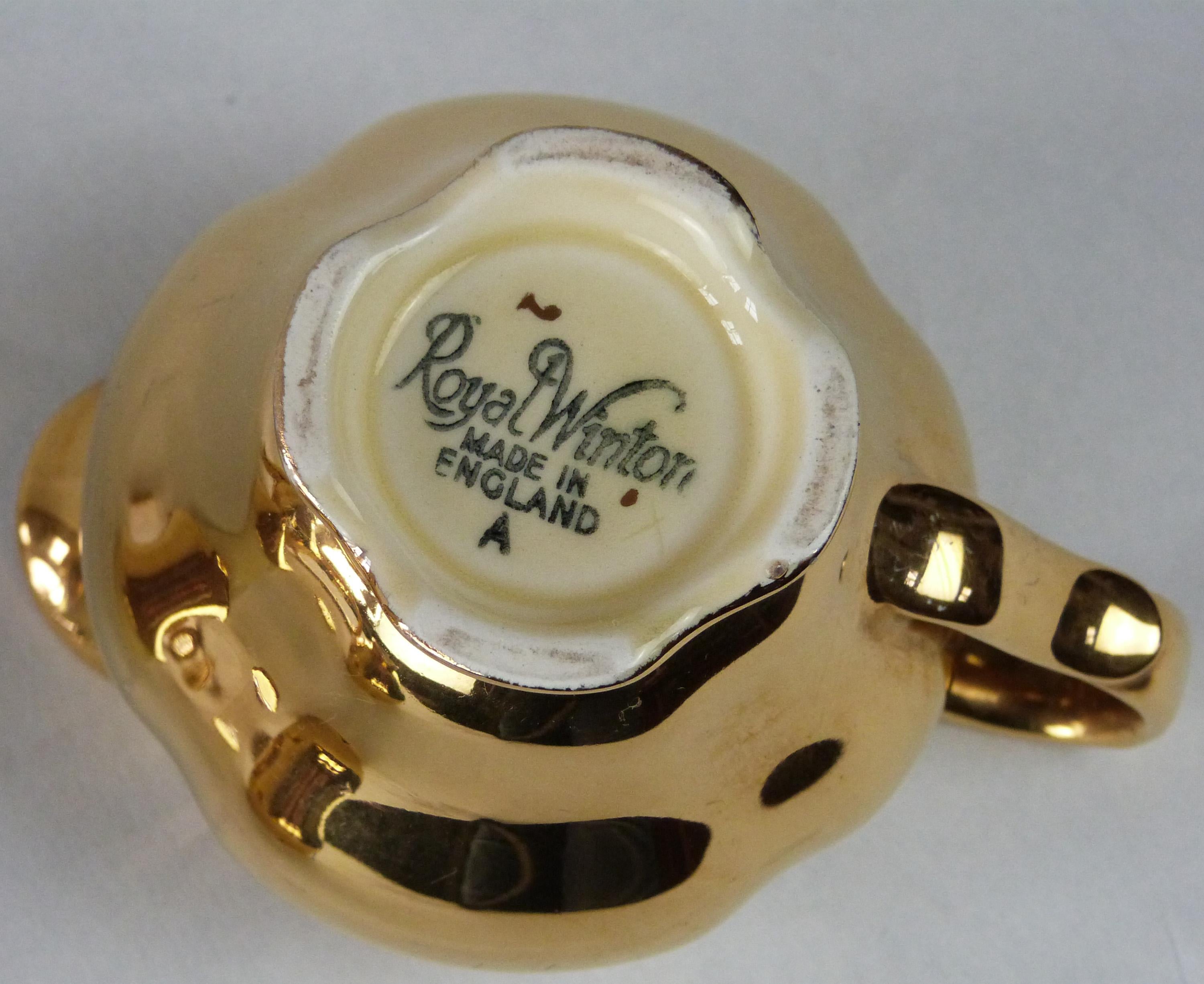 20th Century Gold Lustre Royal Winton 3-Piece Tea Service in Mint Condition