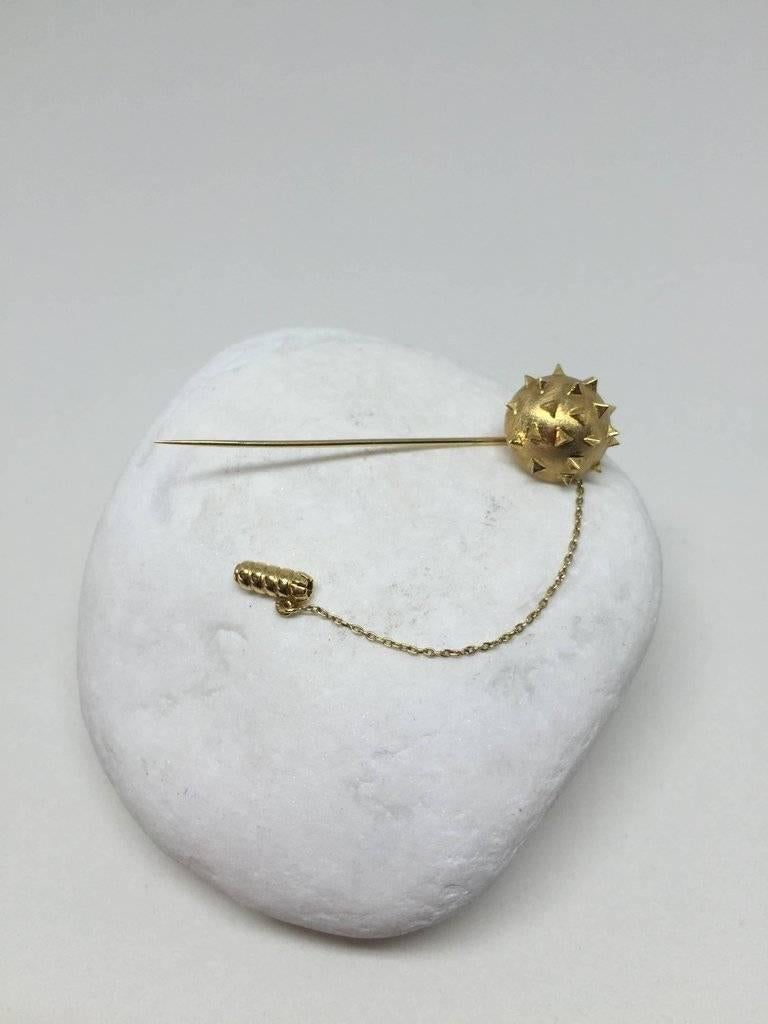 Aesthetic Movement Gold Mace Collar Pin For Sale