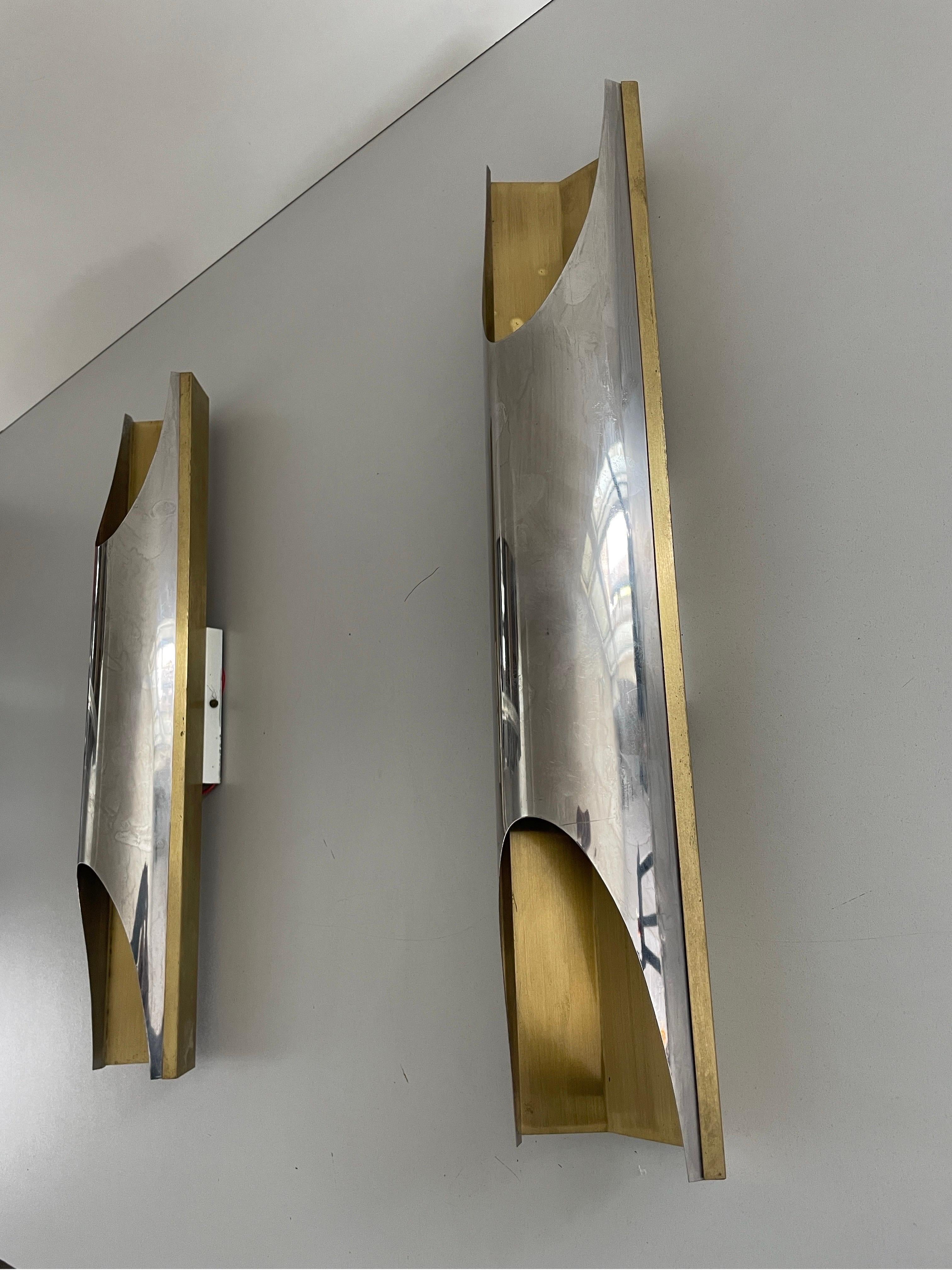 Großes Paar Wandlampen aus Gold, Metall und Chrom, 1960er Jahre, Italien im Angebot 7