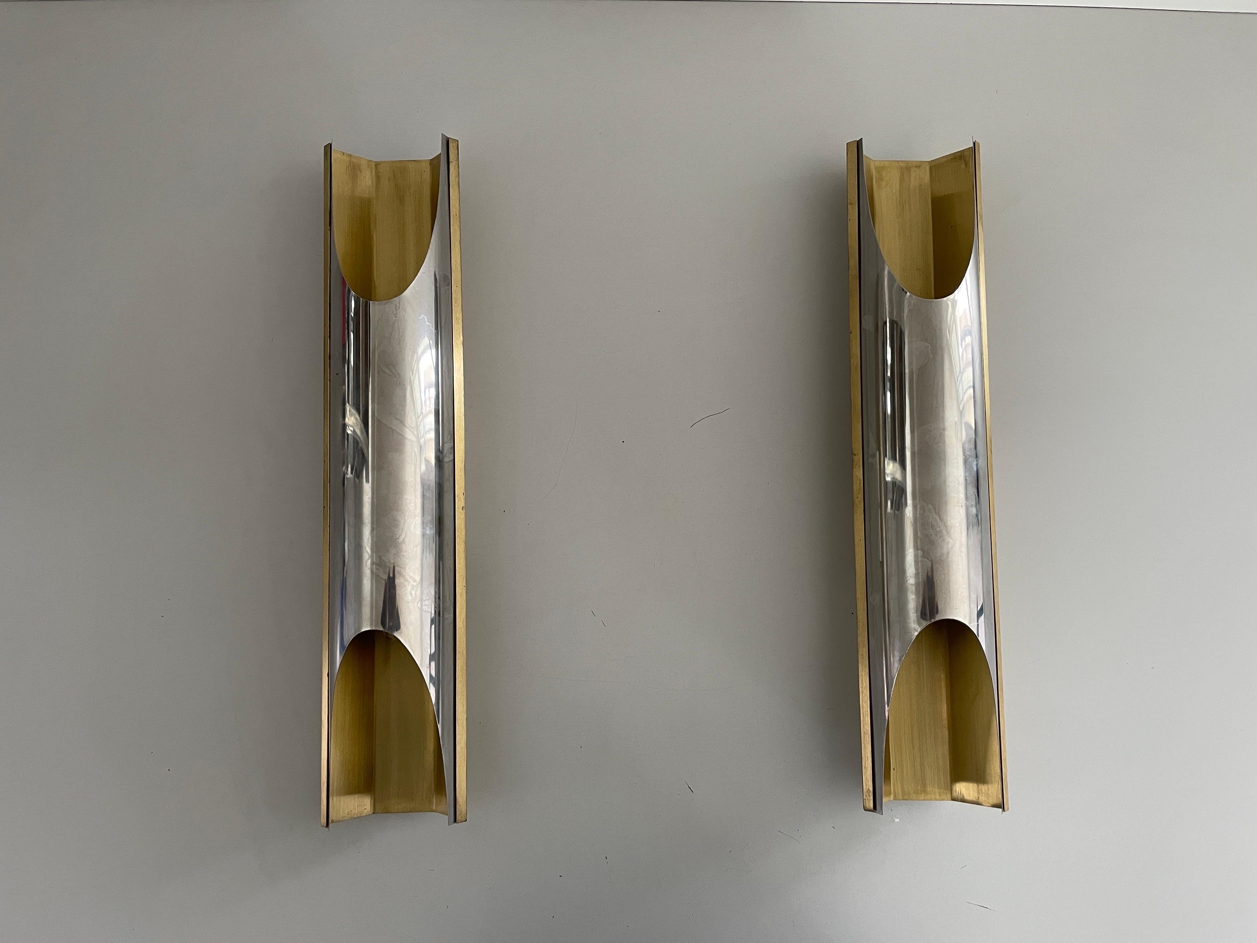 Großes Paar Wandlampen aus Gold, Metall und Chrom, 1960er Jahre, Italien im Angebot 11
