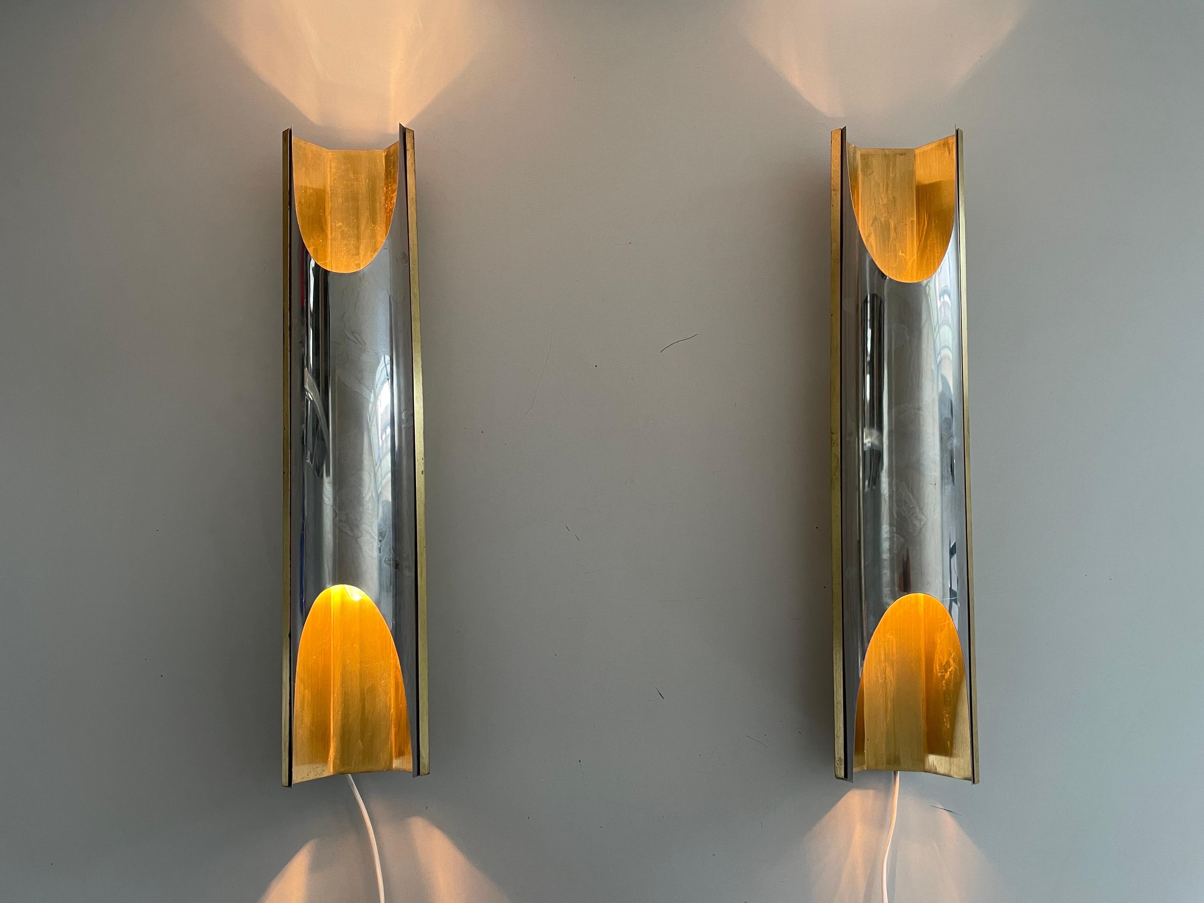 Großes Paar Wandlampen aus Gold, Metall und Chrom, 1960er Jahre, Italien im Angebot 12
