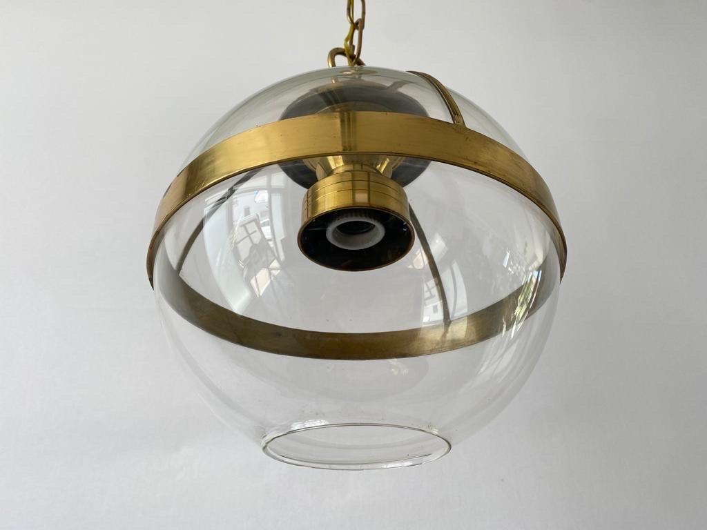 Gold Metal & Ball Glass Pendant Lamp, 1960s, Italy

Lampshade is in very good vintage condition.


This lamp works with E27 light bulb. Max 100W
Wired and suitable to use with 220V and 110V for all countries.


Measurements:

Height: 65 cm
Diameter: