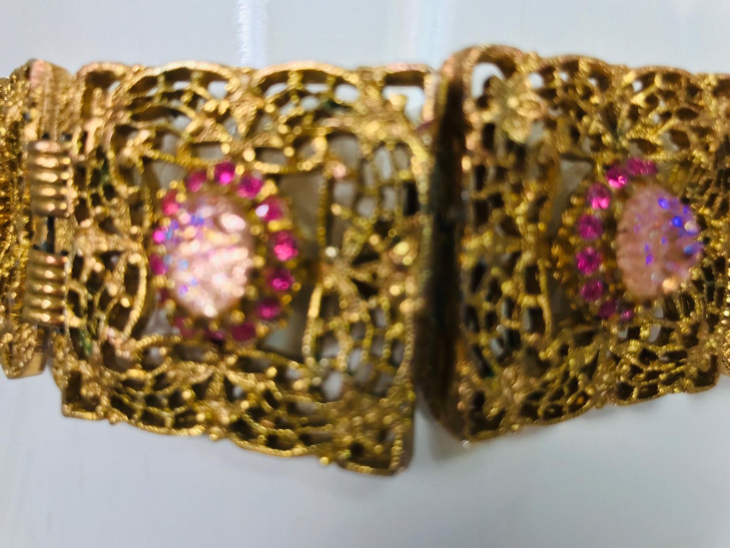 Gold Metal Filigree Link Belt Pink Textured Glass and Rhinestones `1960s 2