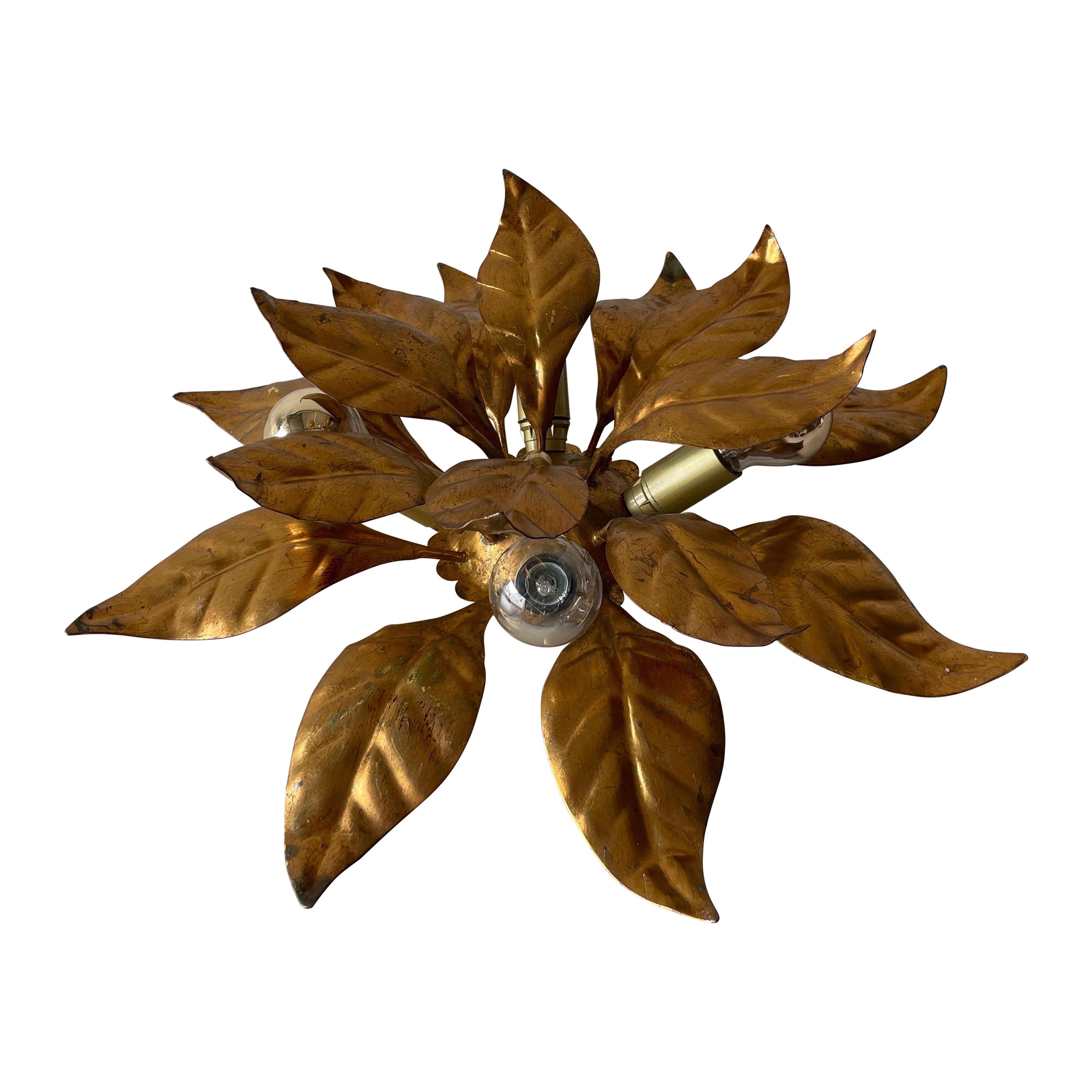 Lámpara empotrada de 4 brazos con diseño floral de metal dorado, años 60, Alemania en venta