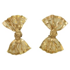 Gold Metal Mesh Bow Shaped Earrings, 1980’s