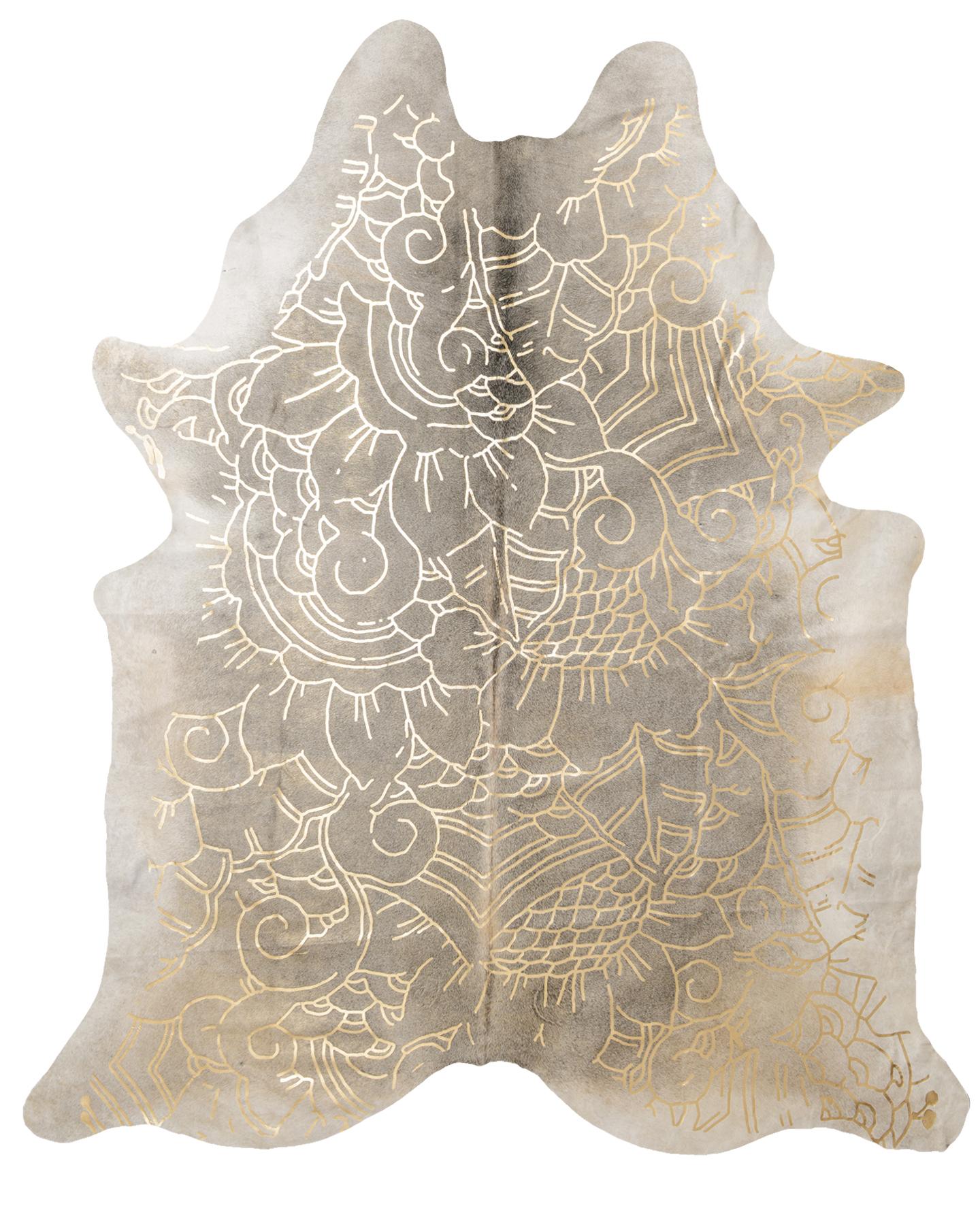 Alfombra de piel de vaca gris con estampado Boho Batik metalizado dorado, grande Art Decó en venta