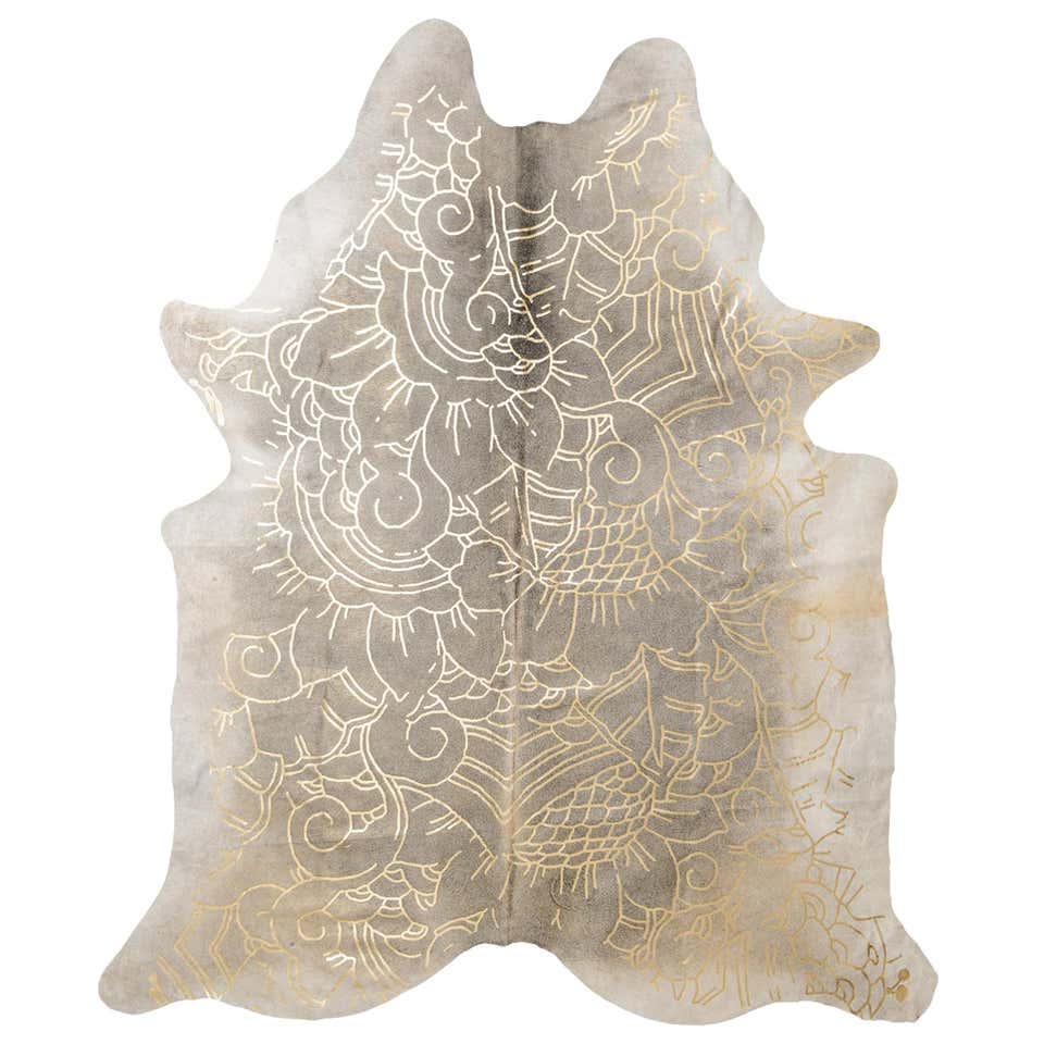 Gold Metallic Diamond Pattern Gray Cowhide Rug, Medium For Sale at 1stdibs