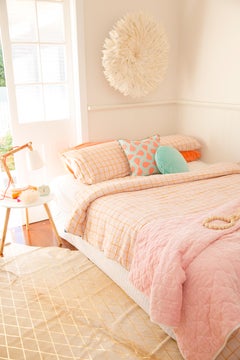 Gold Metallic Diamond Pattern Caramel Cowhide Rug, Medium