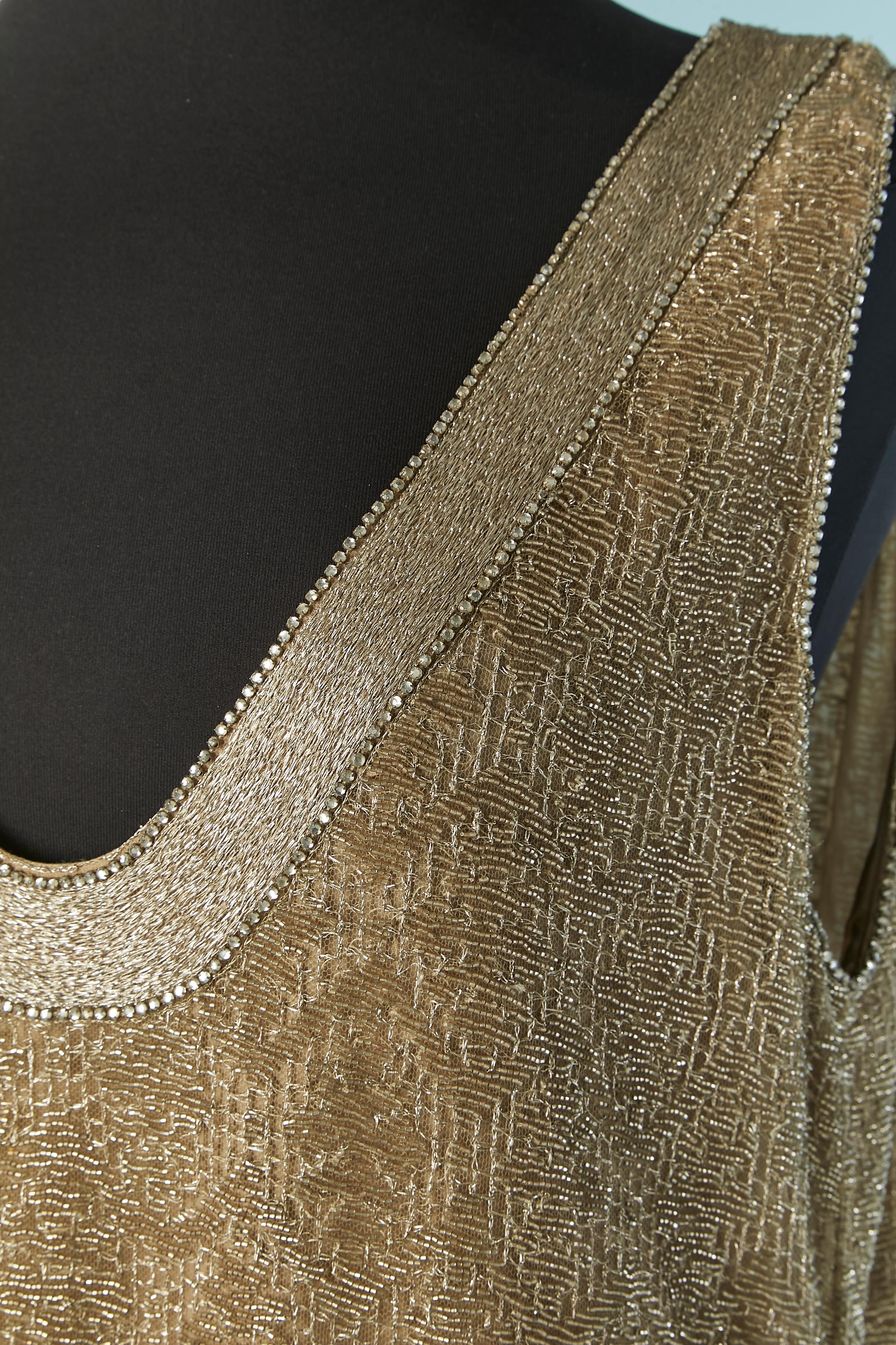 Gold metallic lace, beads and rhinestone cocktail dress with lining. 
SIZE 10 (US) L 