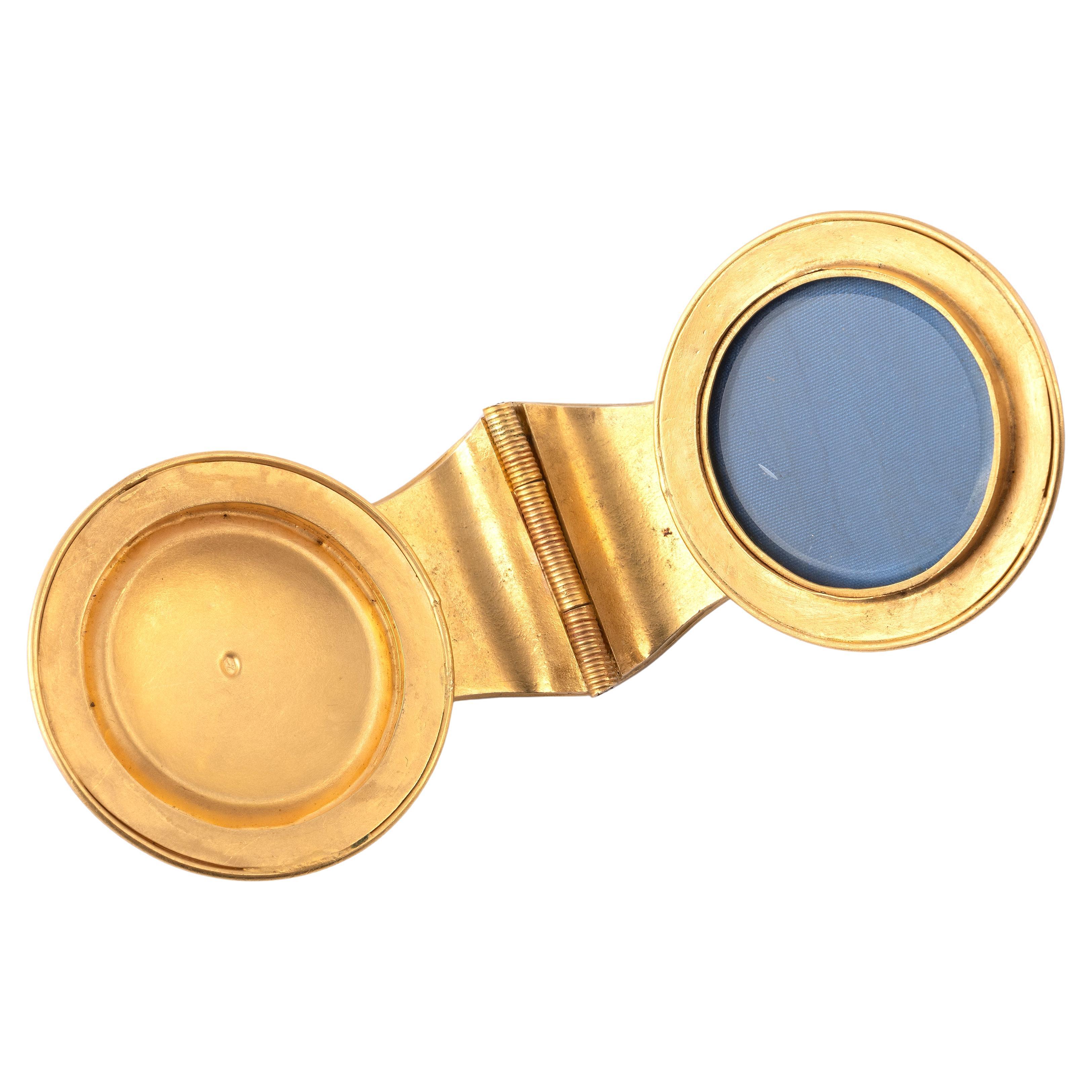 Ciondolo a bulla in oro e micromosaico attribuito a Fortunato Pio Castellani del 1850 in vendita 1