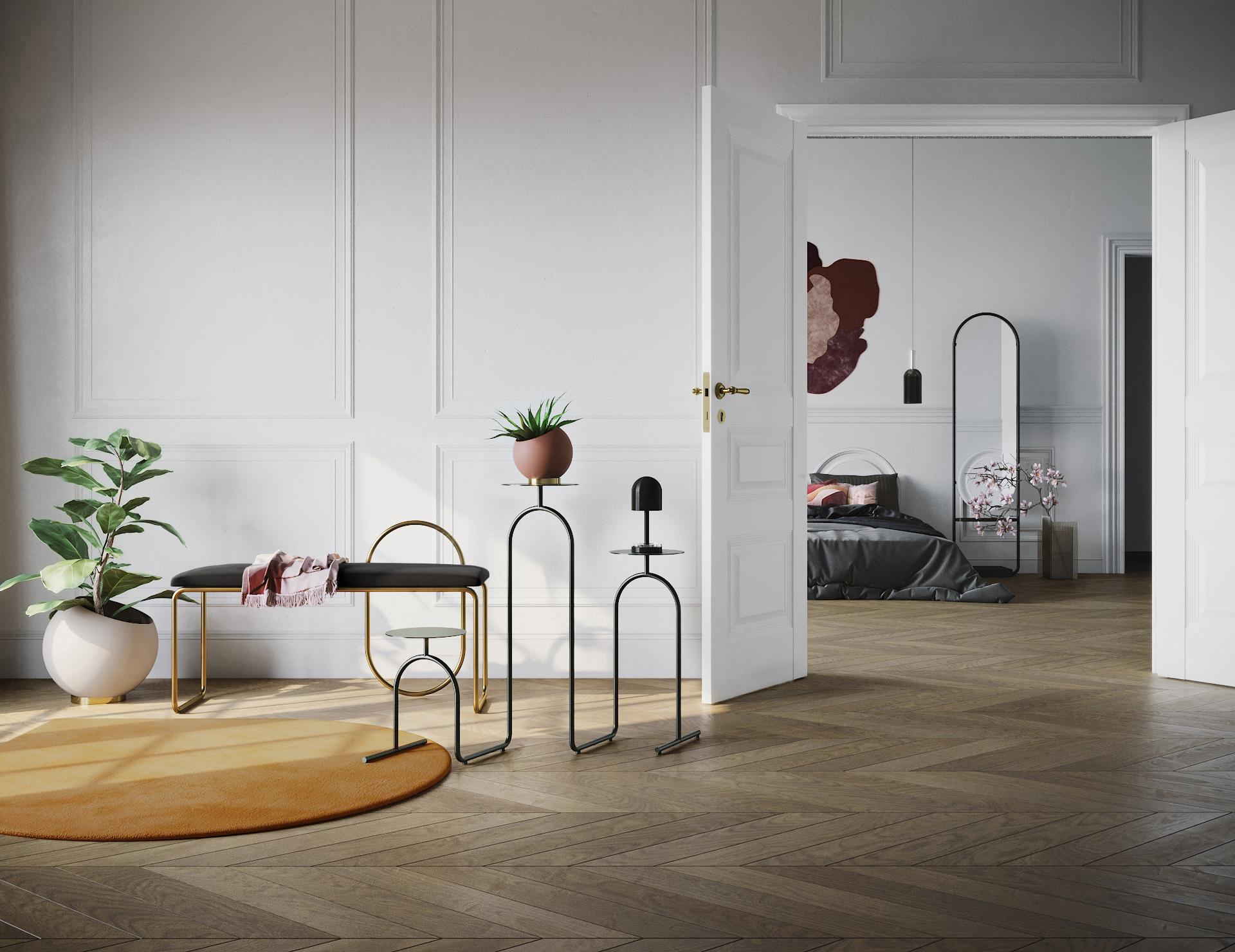 Danois Table à piédestal minimaliste en or en vente