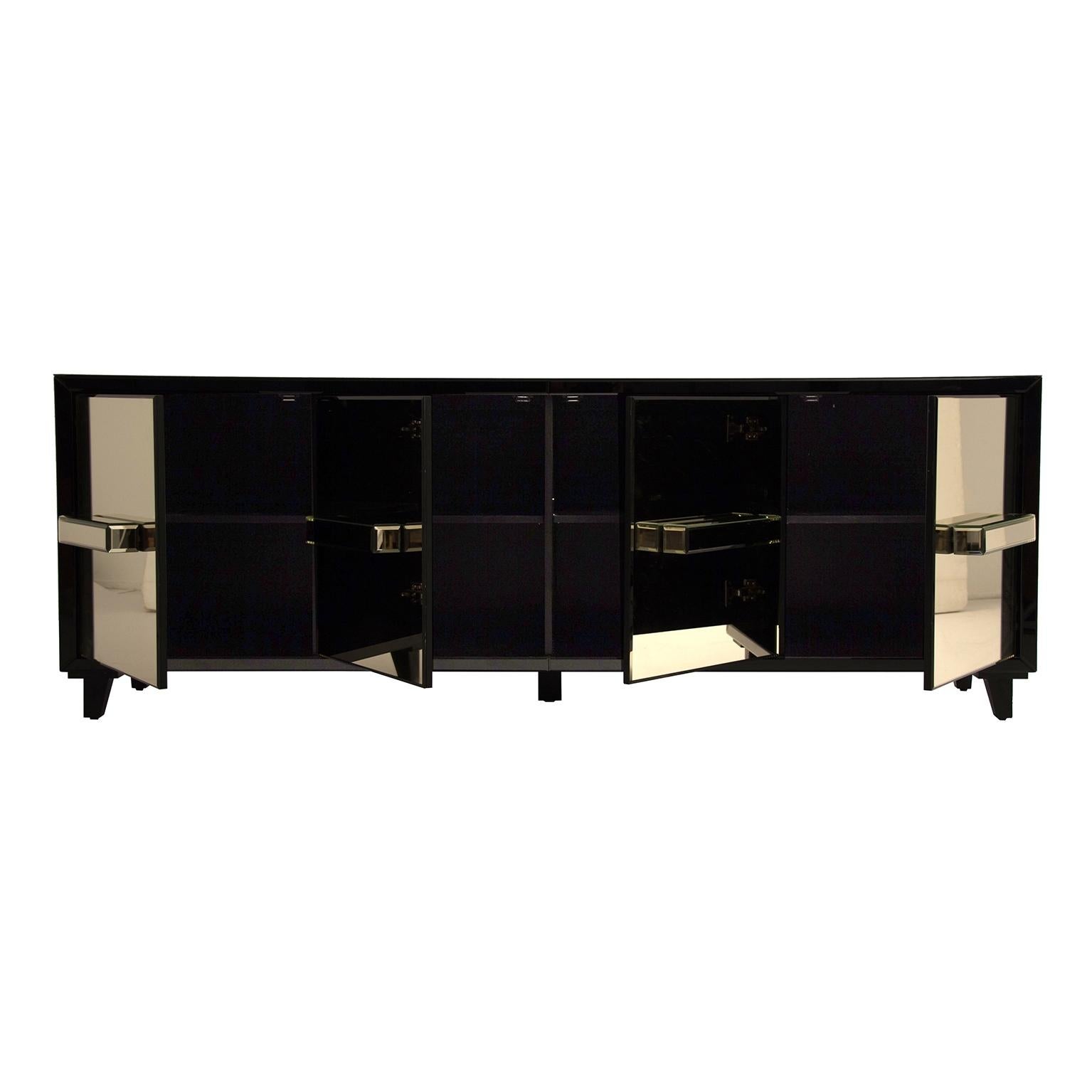 Gold Mirrored and Black Wooden Sideboard In New Condition In Tourcoing, FR
