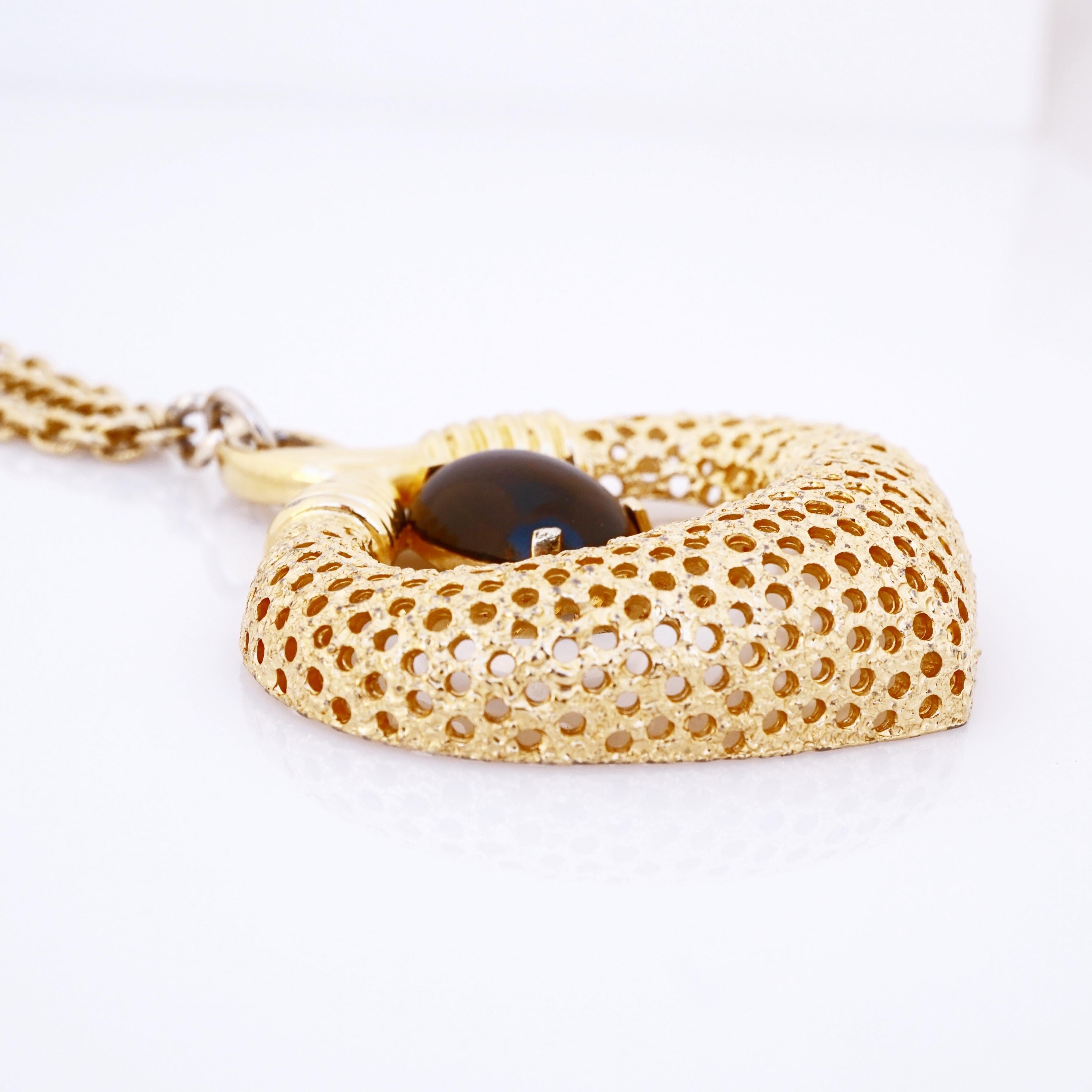 Modern Gold Mod Pendant Statement Necklace With Onyx Cabochon By Jomaz, 1970s For Sale