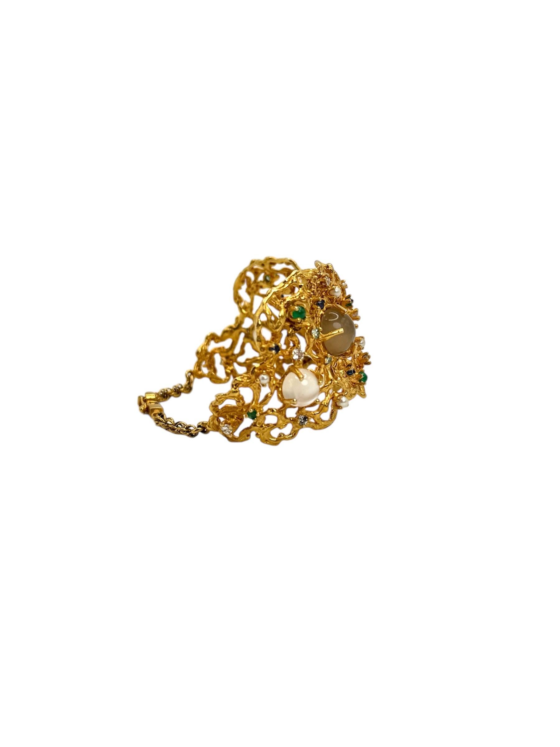 14K Yellow Gold Moonstone Bracelet In Excellent Condition For Sale In Great Neck Plaza, NY
