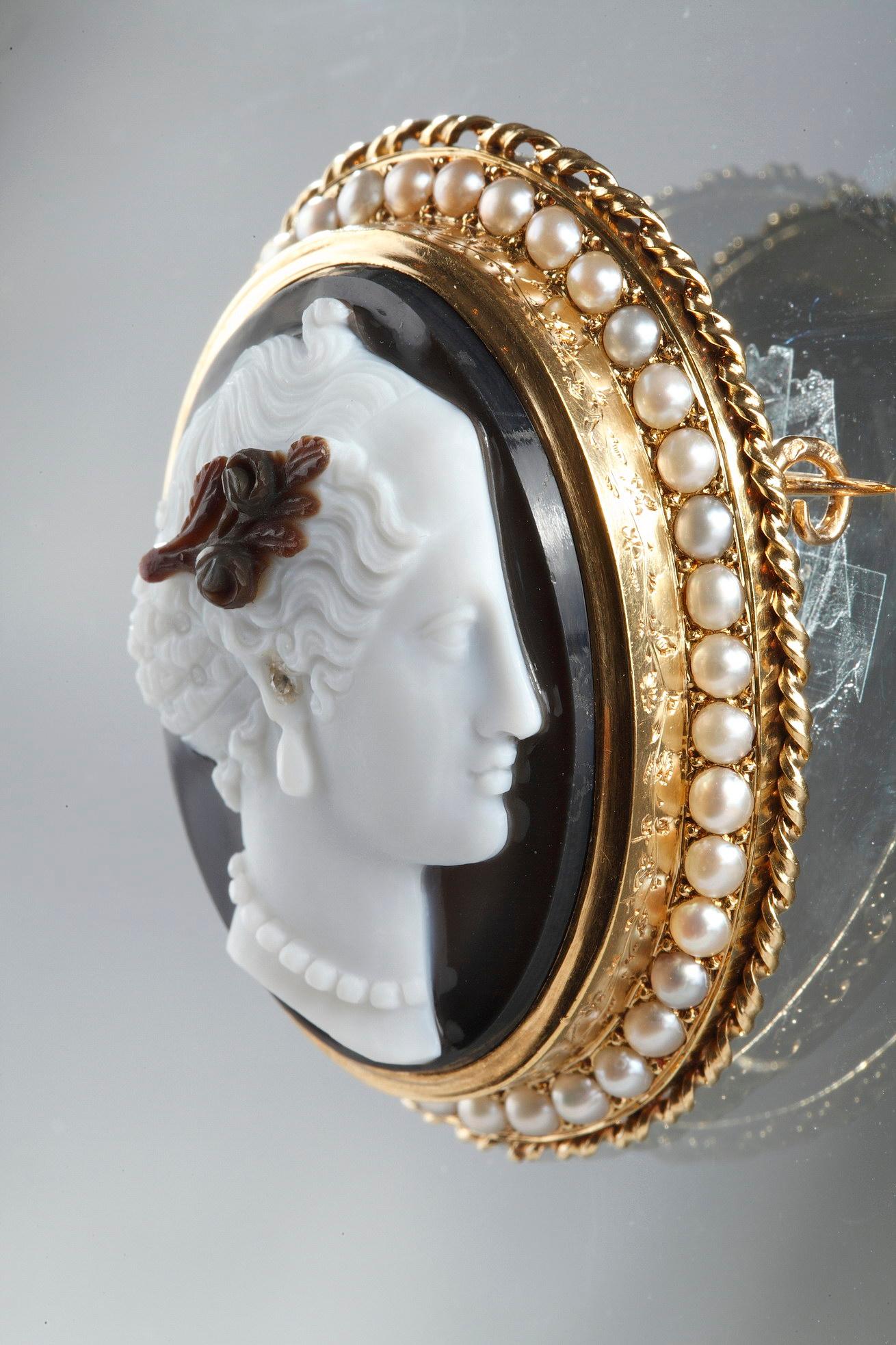 Gold-Mounted Agate Cameo Brooch, Second Part of the 19th Century, Napoleon III 5