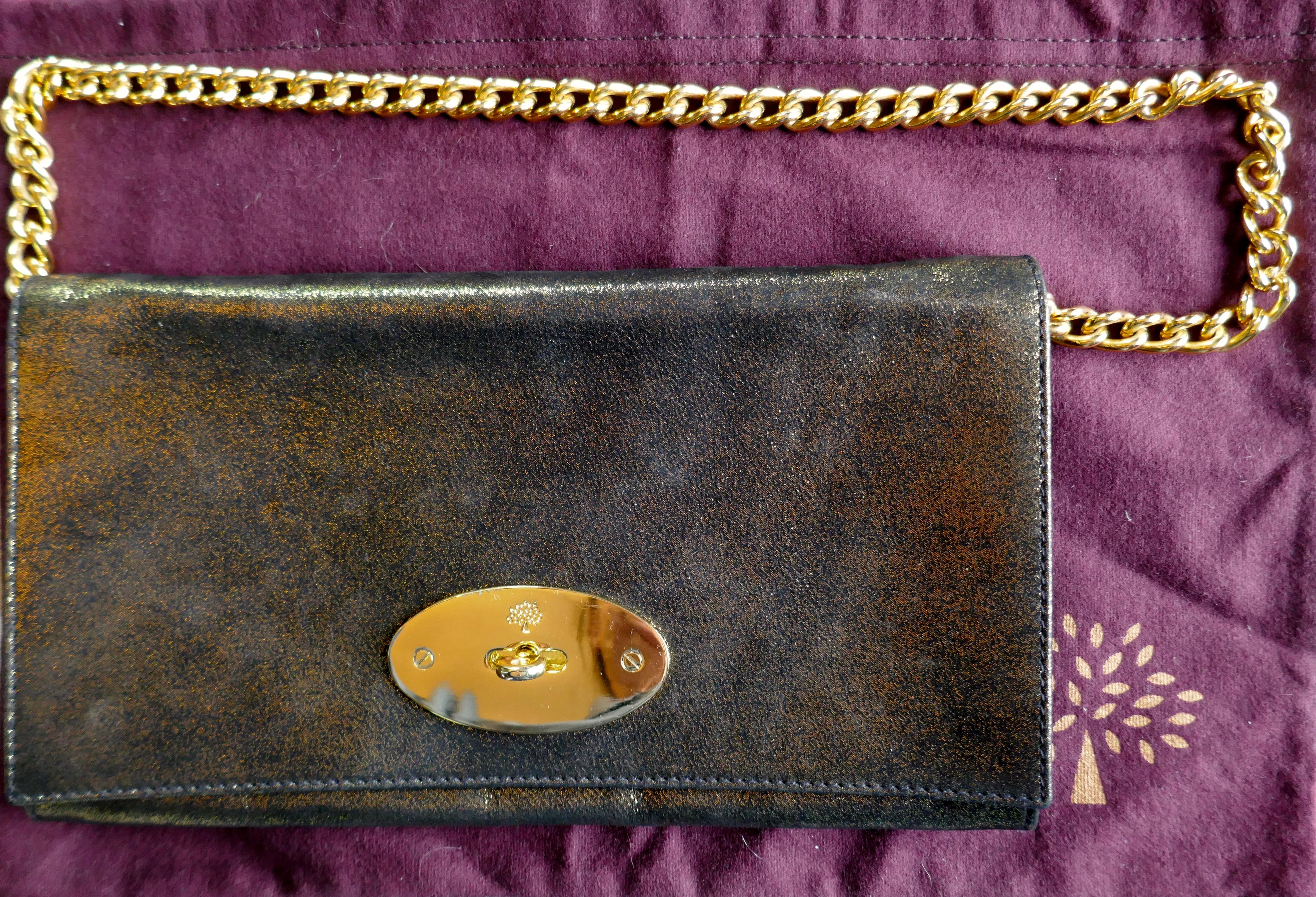 Goldfarbene Mulberry Abendtasche oder Kettenhenkeltasche (Braun) im Angebot