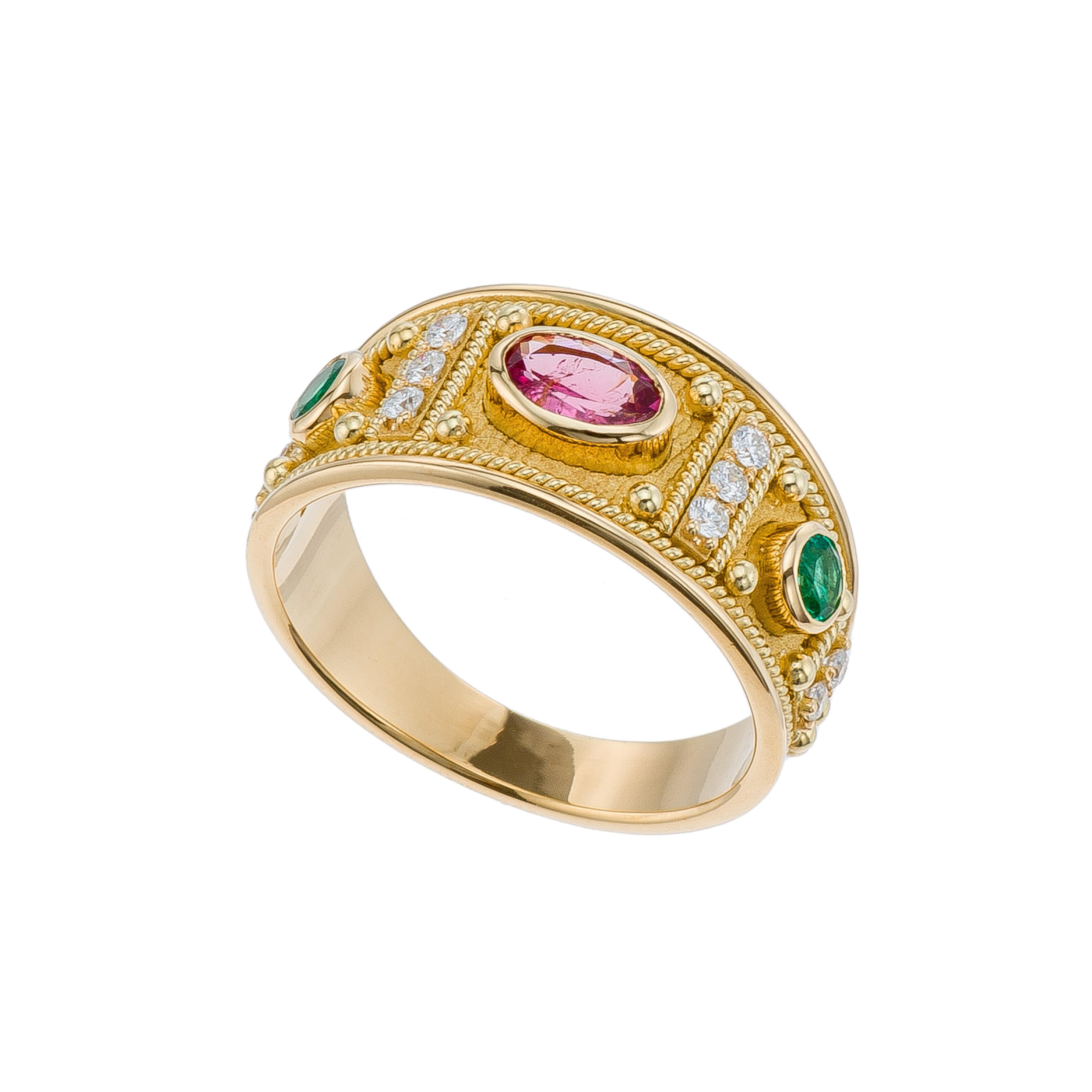 Mehrfarbiger byzantinischer Ring aus Gold (Ovalschliff) im Angebot