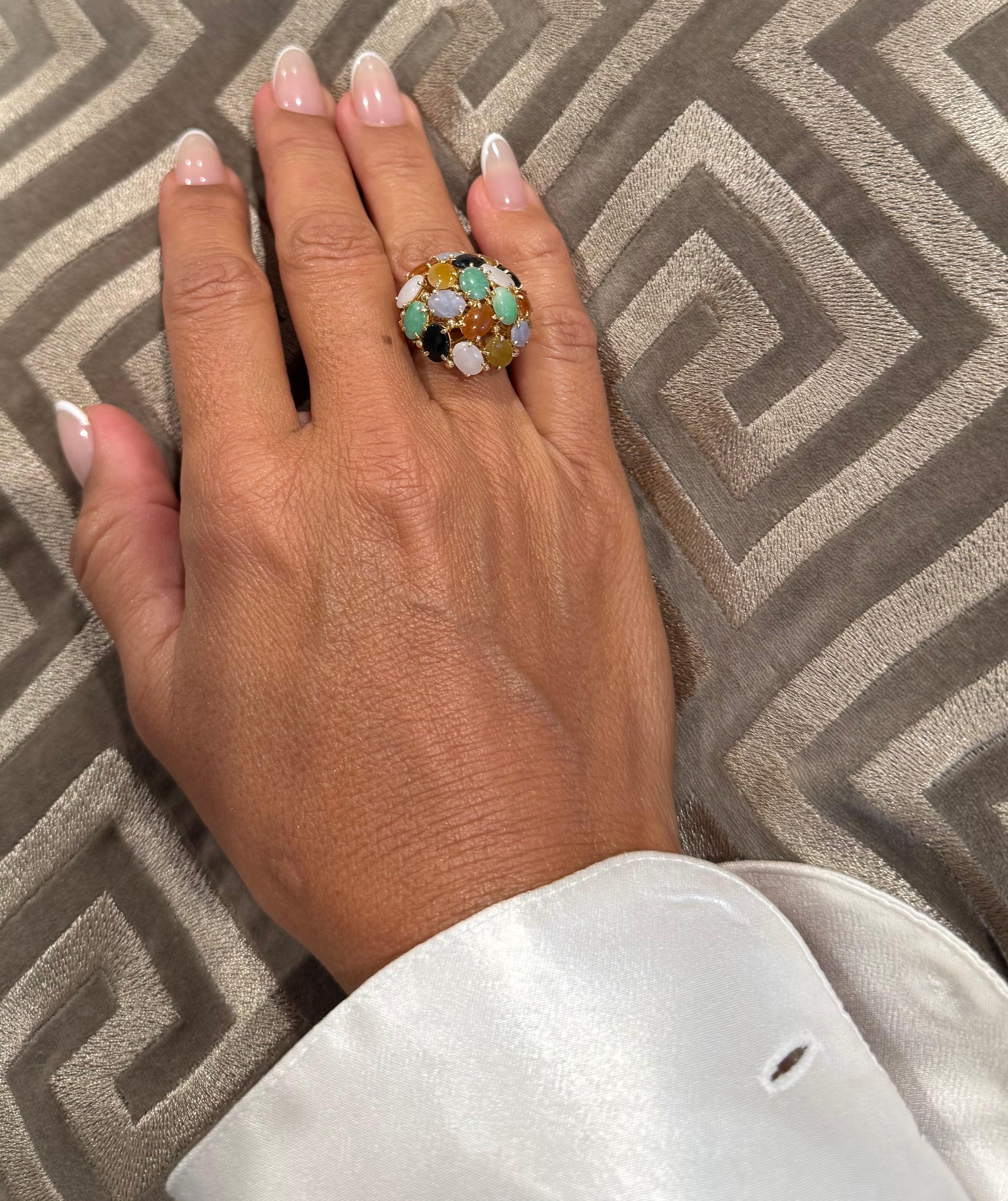 Anillo Cúpula de Oro y Piedras Multicolor en Nuevo estado para la venta en Studio City, CA
