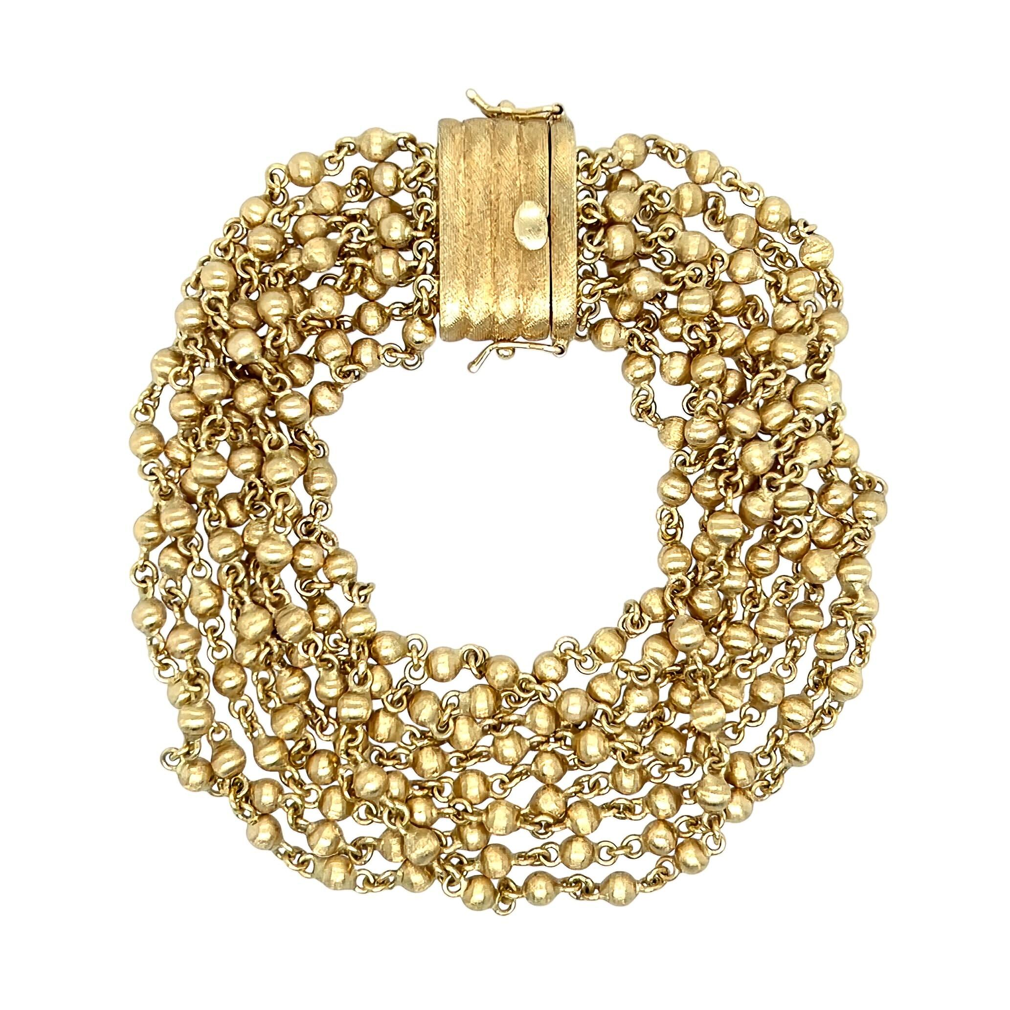 Bracelet de chaînes de perles multibrins en or Bon état - En vente à New York, NY