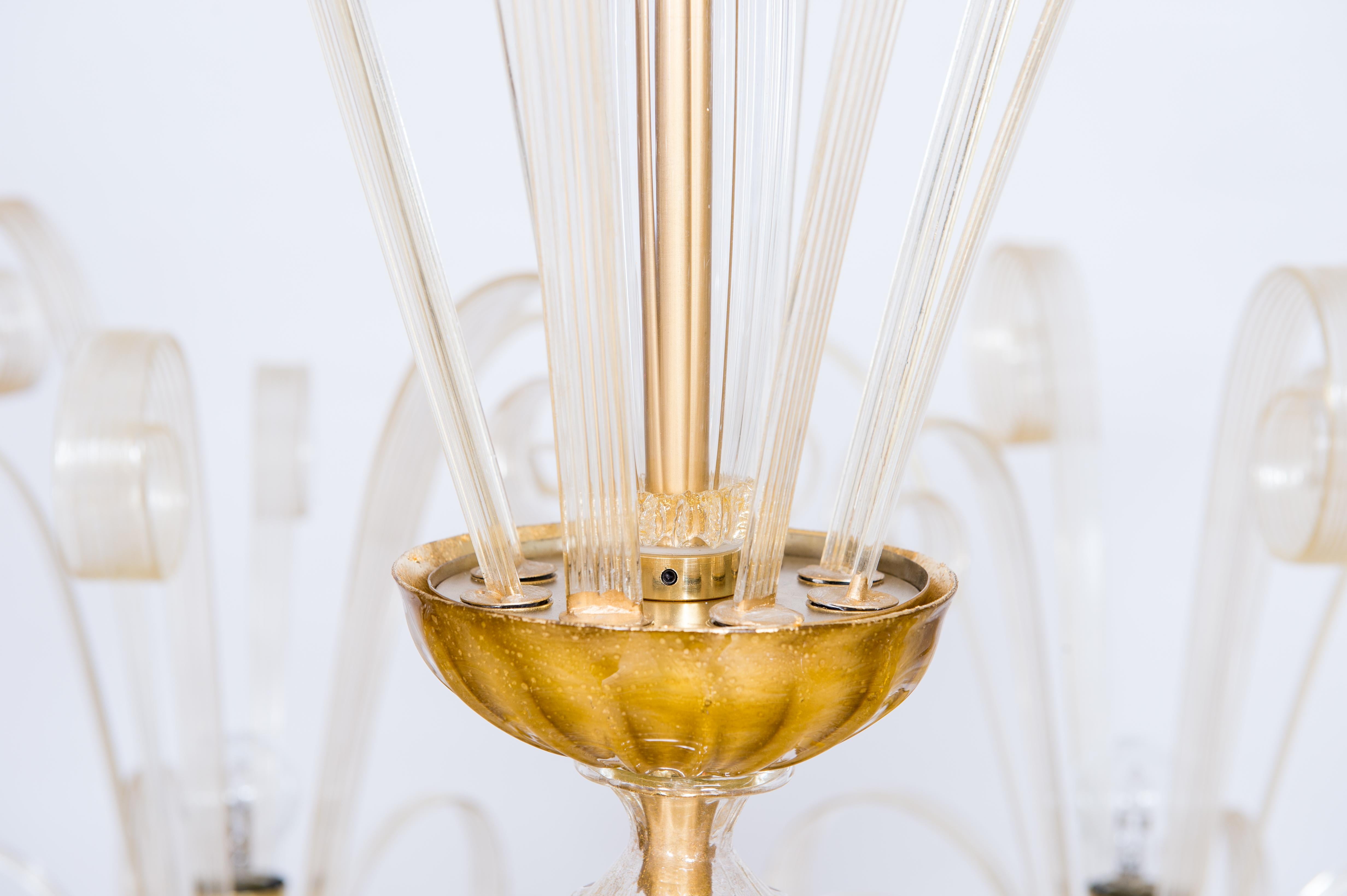 Kronleuchter aus goldenem Murano-Glas mit Goldpastoralen von Giovanni Dalla Fina, 1970er Jahre im Angebot 4