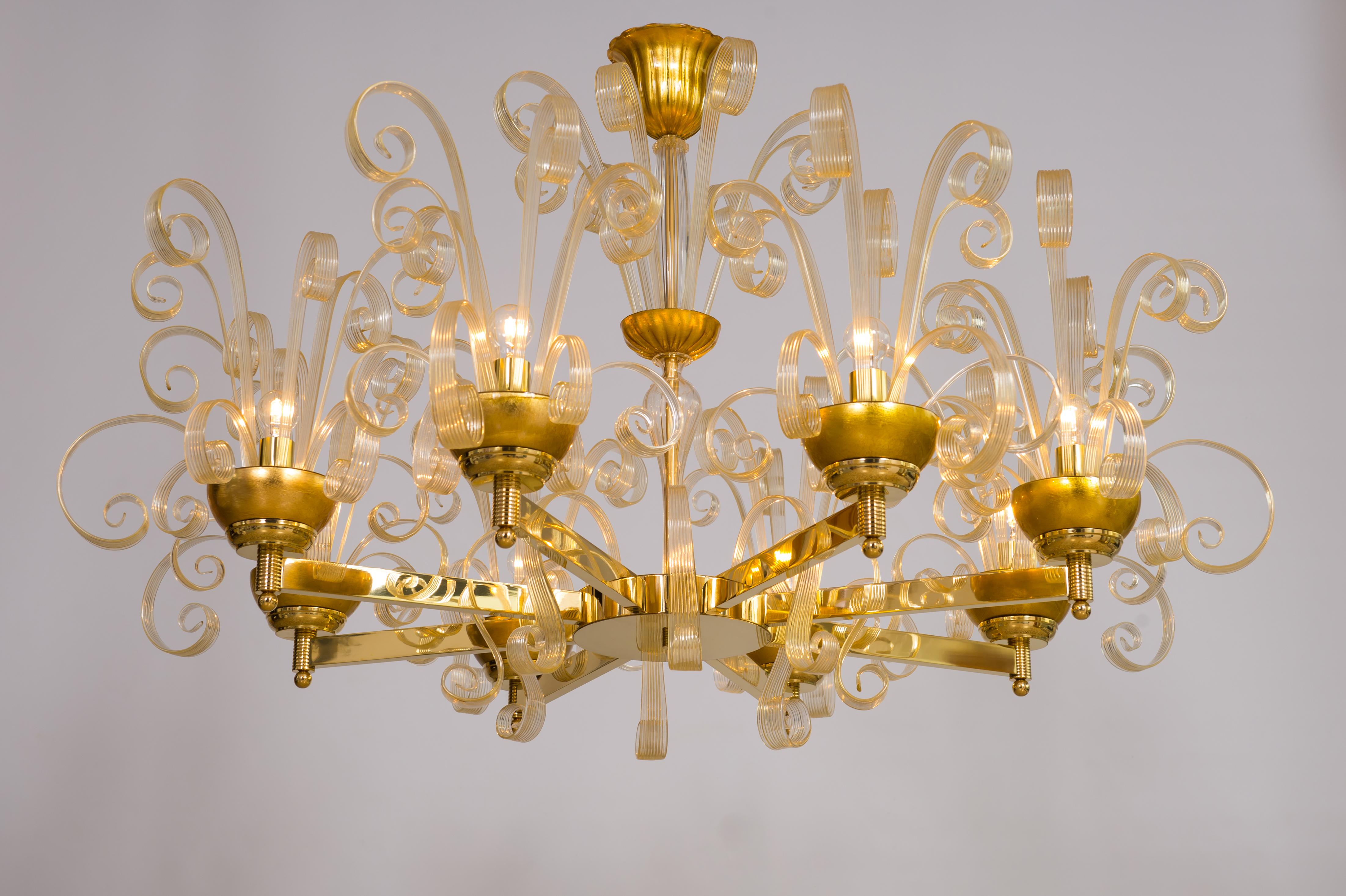 Kronleuchter aus goldenem Murano-Glas mit Goldpastoralen von Giovanni Dalla Fina, 1970er Jahre (Italienisch) im Angebot