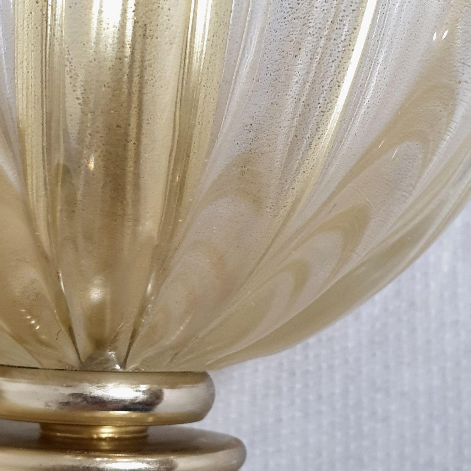 Appliques en verre Murano doré Italie - une paire en vente 4