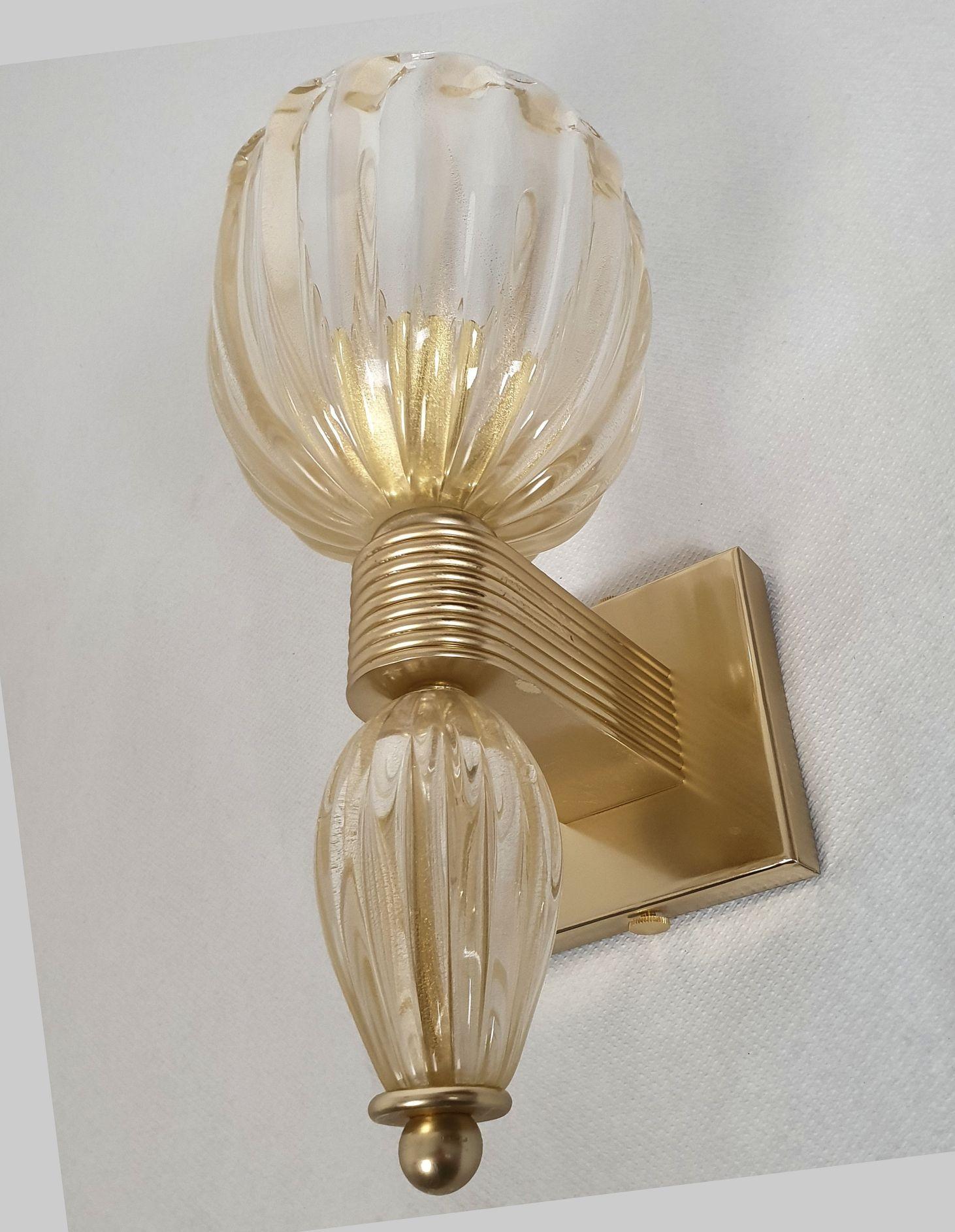 Gold Murano glass sconces Italy - a pair In Excellent Condition For Sale In Dallas, TX