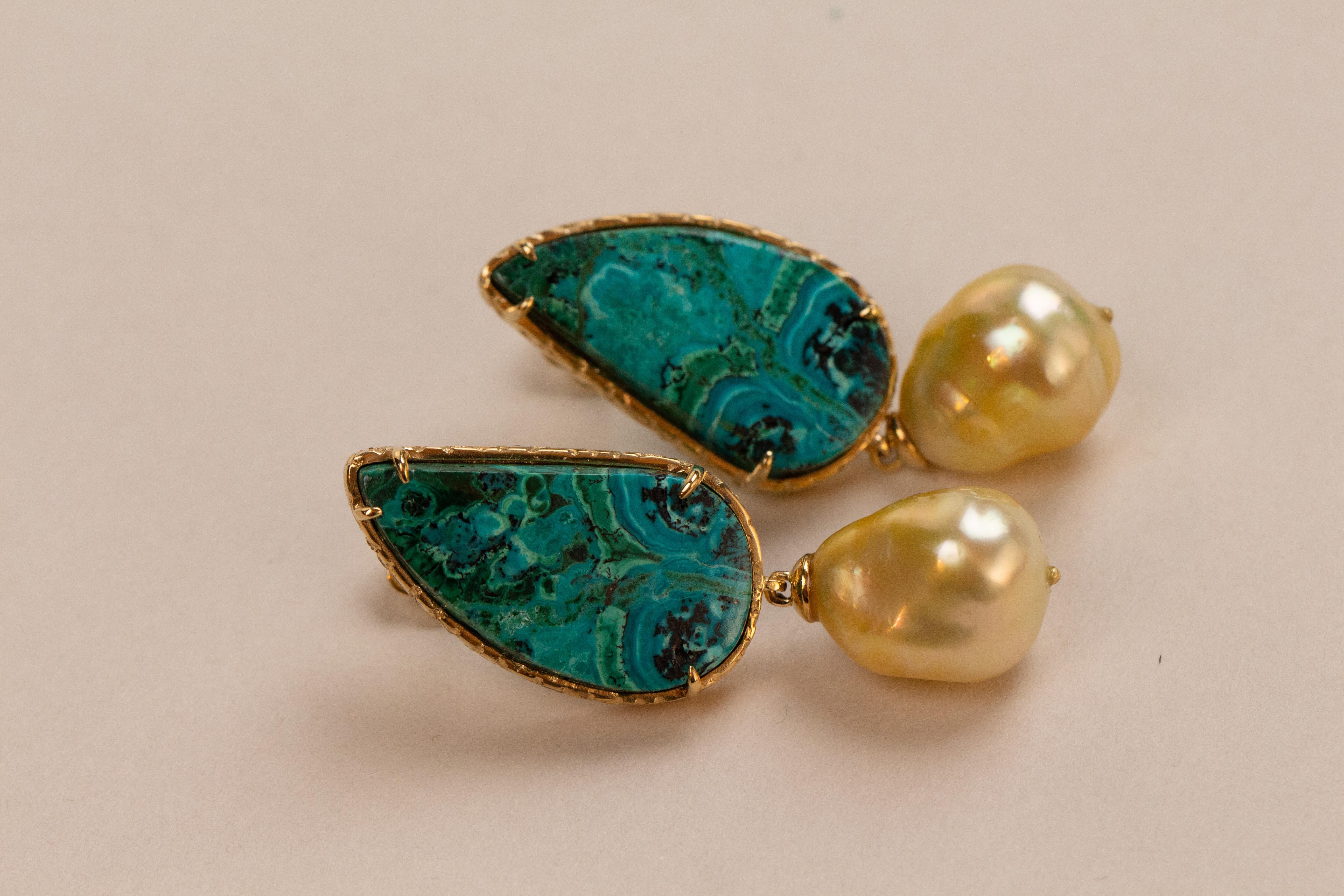 Ohrhänger aus Gold mit natürlichen Perlen Azzurit und 18 Karat Gold, handgefertigt im Angebot 2