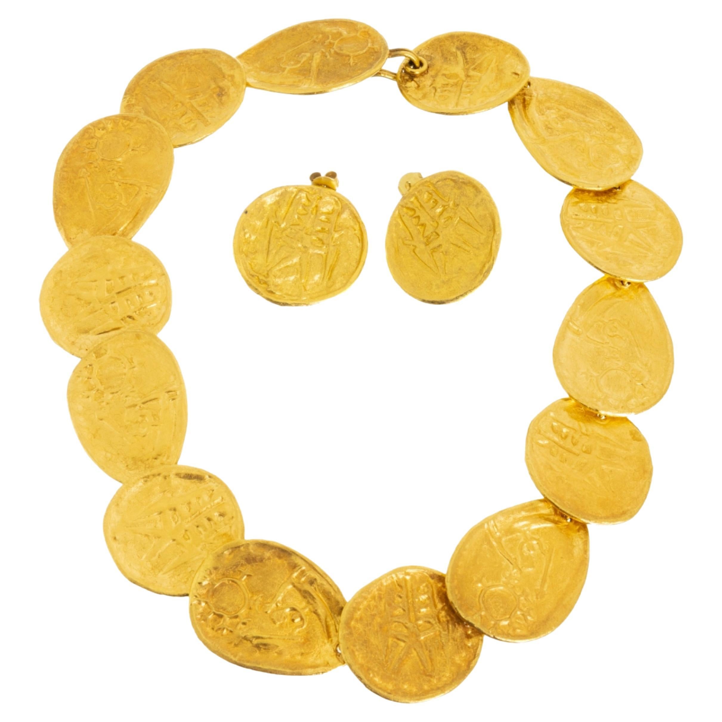 GOLD NECKLACE AND PAIR OF EARRINGS 20Th Century