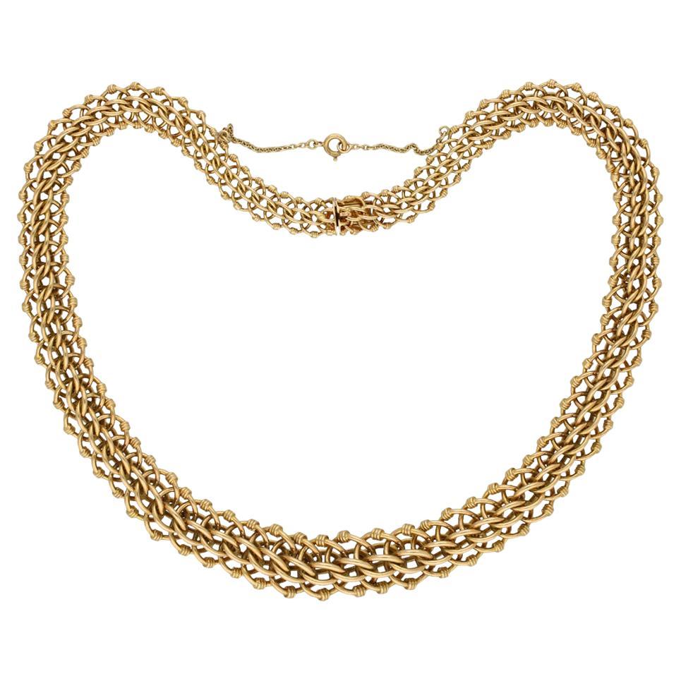 Gold necklace, French, circa 1940. For Sale