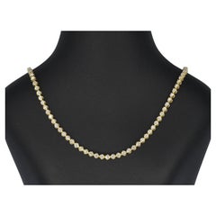 Gold Necklace with 107 Brilliant Cut Diamonds