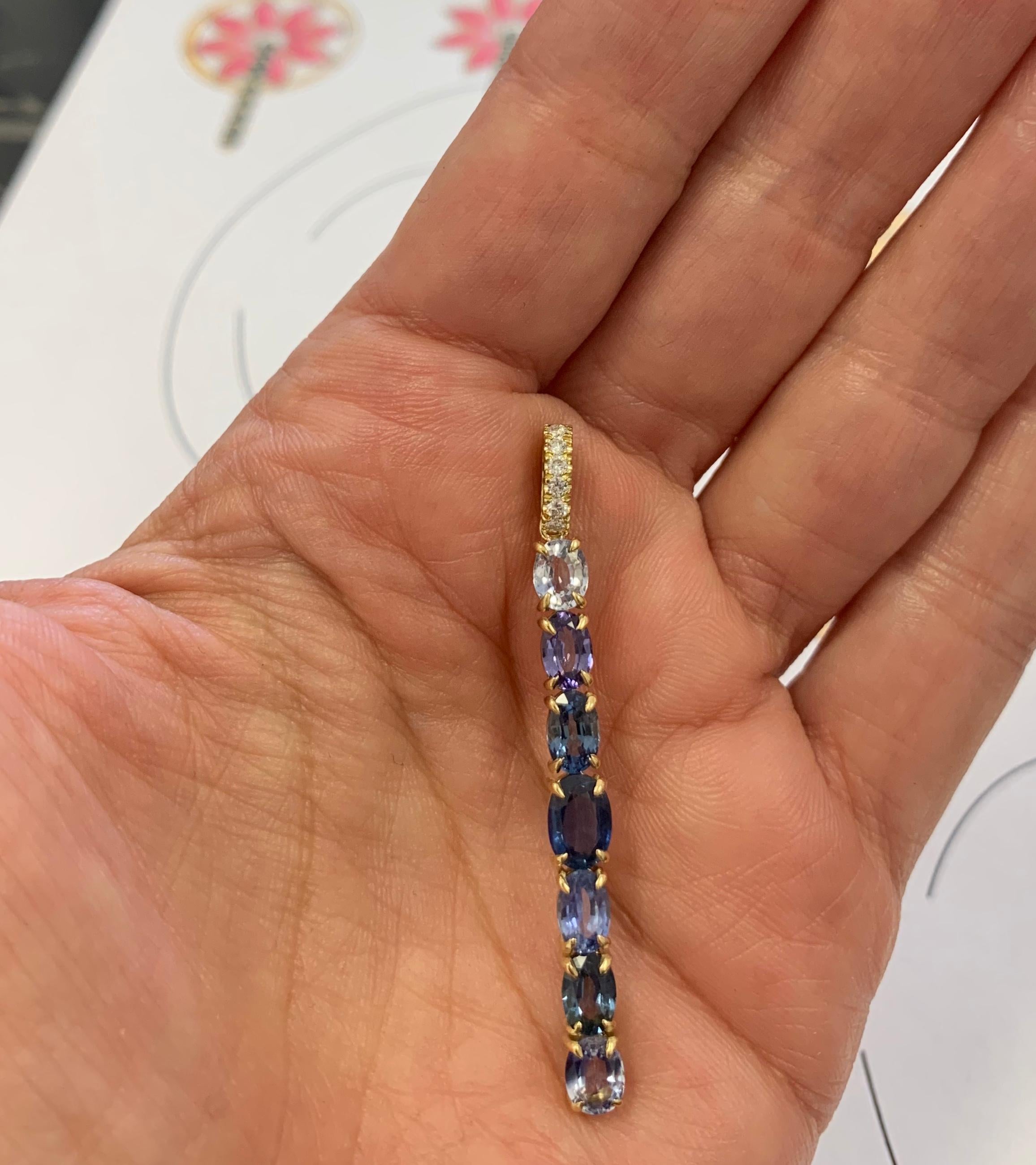 Gold Necklace with Blue Sapphires and Diamonds by ARK Fine Jewelry In Excellent Condition For Sale In Los Angeles, CA