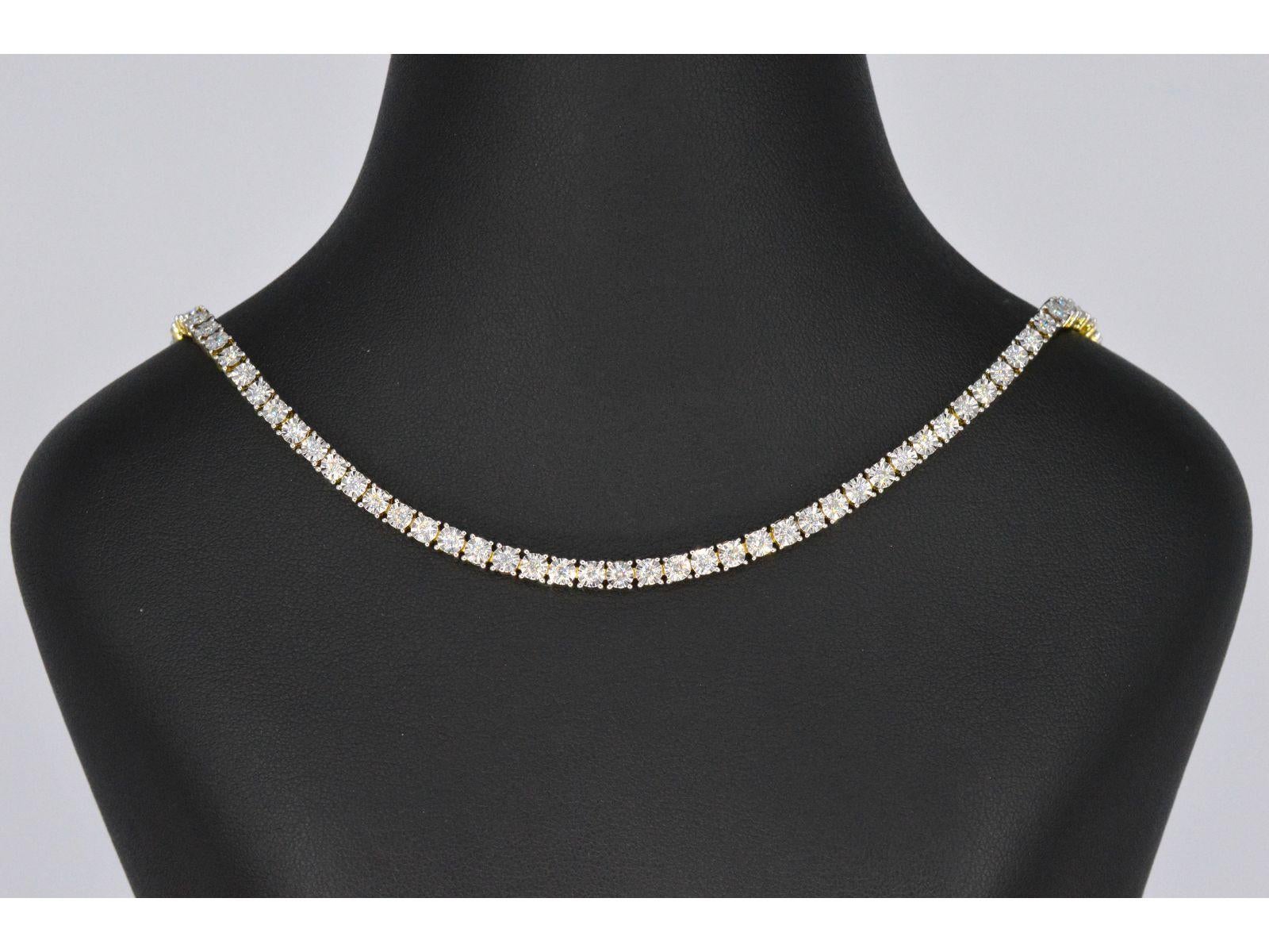 

Diamonds
Weight: 3.50 carats
Cut: Brilliant cut
Colour: F-G
Clarity: SI-P
Quality: Very good

Jewel: Necklace
Weight: 25 gram
Hallmark: 14 karat 
Length: 42 cm
Condition: New

Retail value: € 10.500
