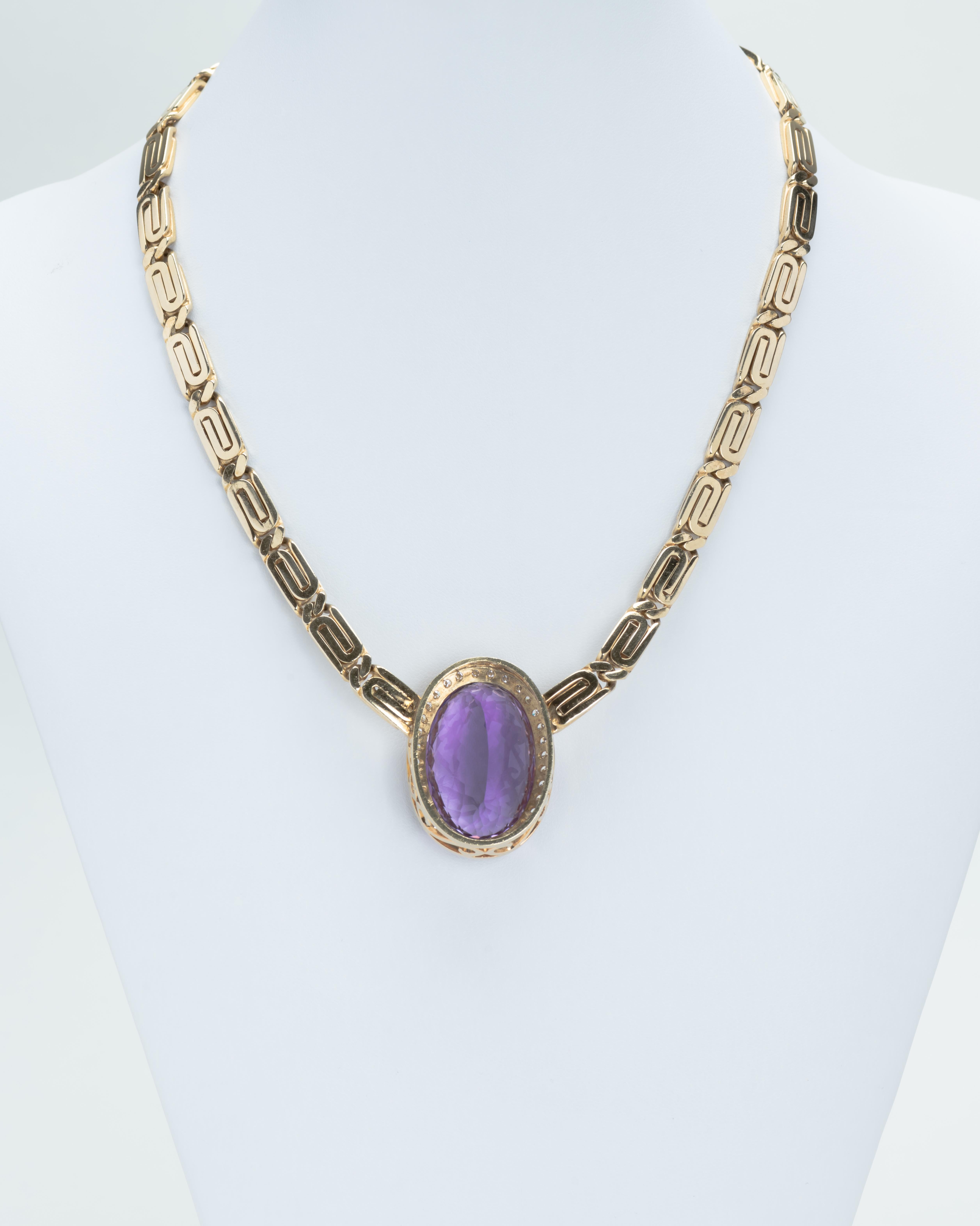 Gold Necklace with Geometric Links and Oval Amethyst Surrounded by Diamonds For Sale 4