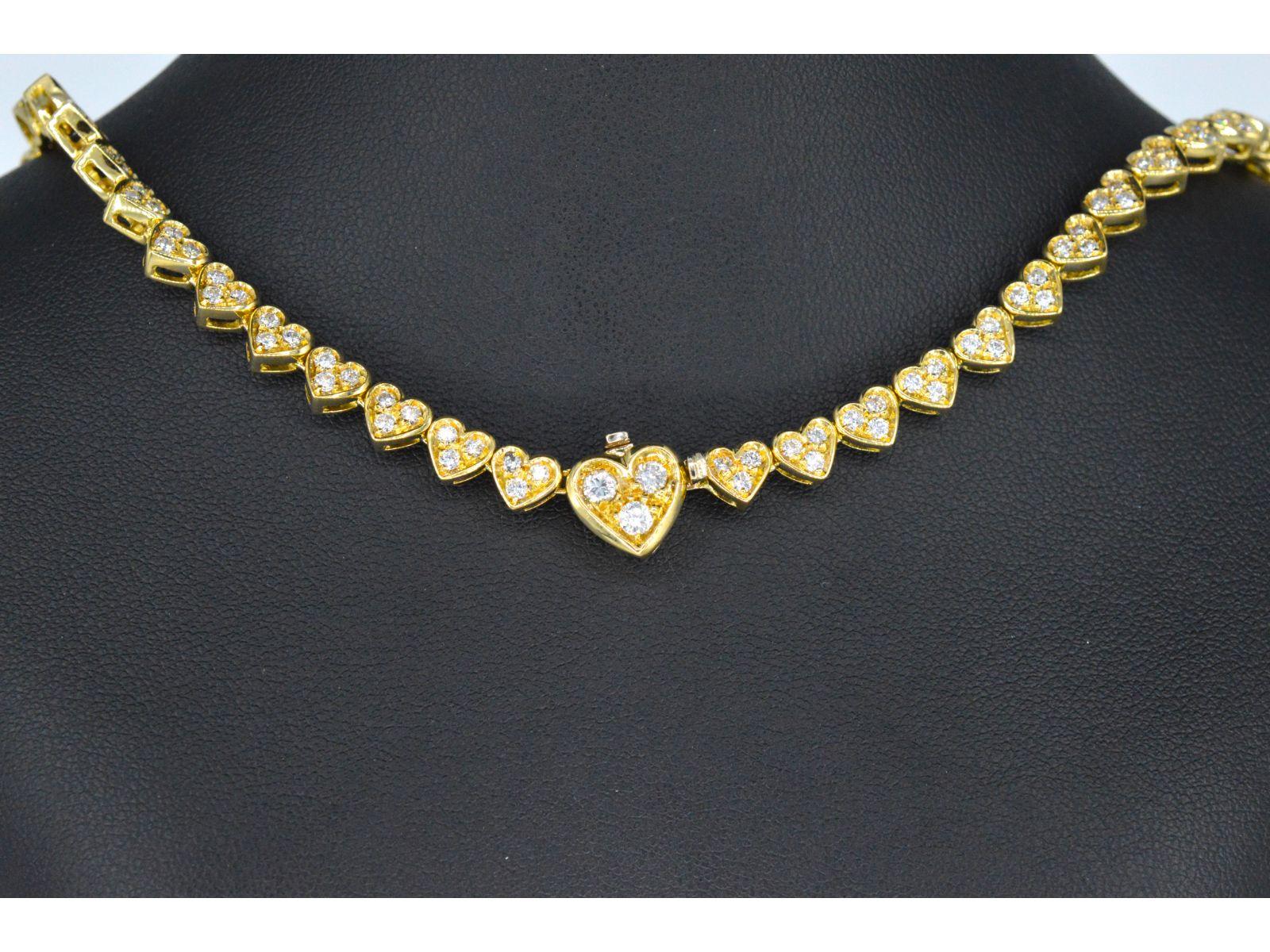 Halskette aus Gold mit herzförmigen Gliedern mit Diamanten im Zustand „Hervorragend“ in AMSTELVEEN, NH