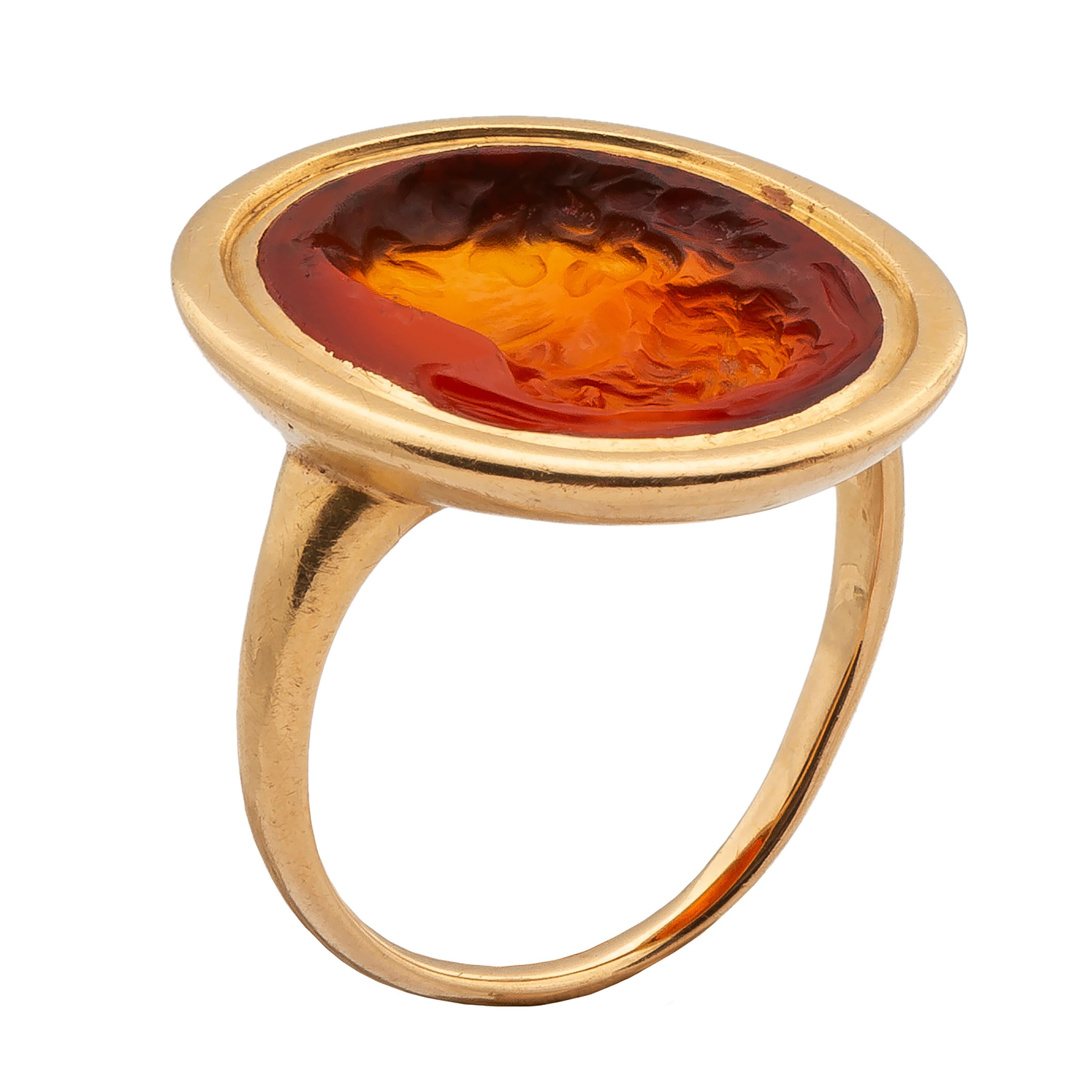 Women's or Men's Gold Neoclassical Ring with Carnelian Intaglio For Sale