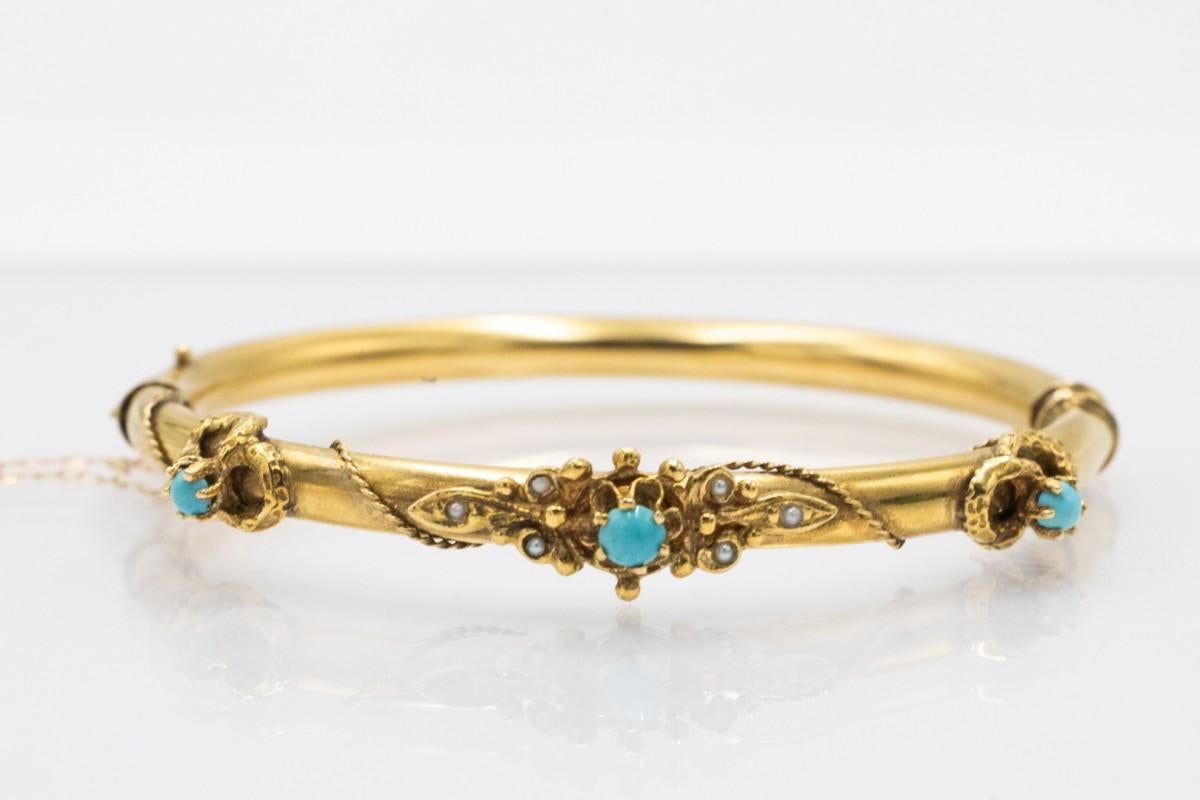 Gold old bracelet with turquoises and pearls, early 20th century. (Art nouveau) im Angebot