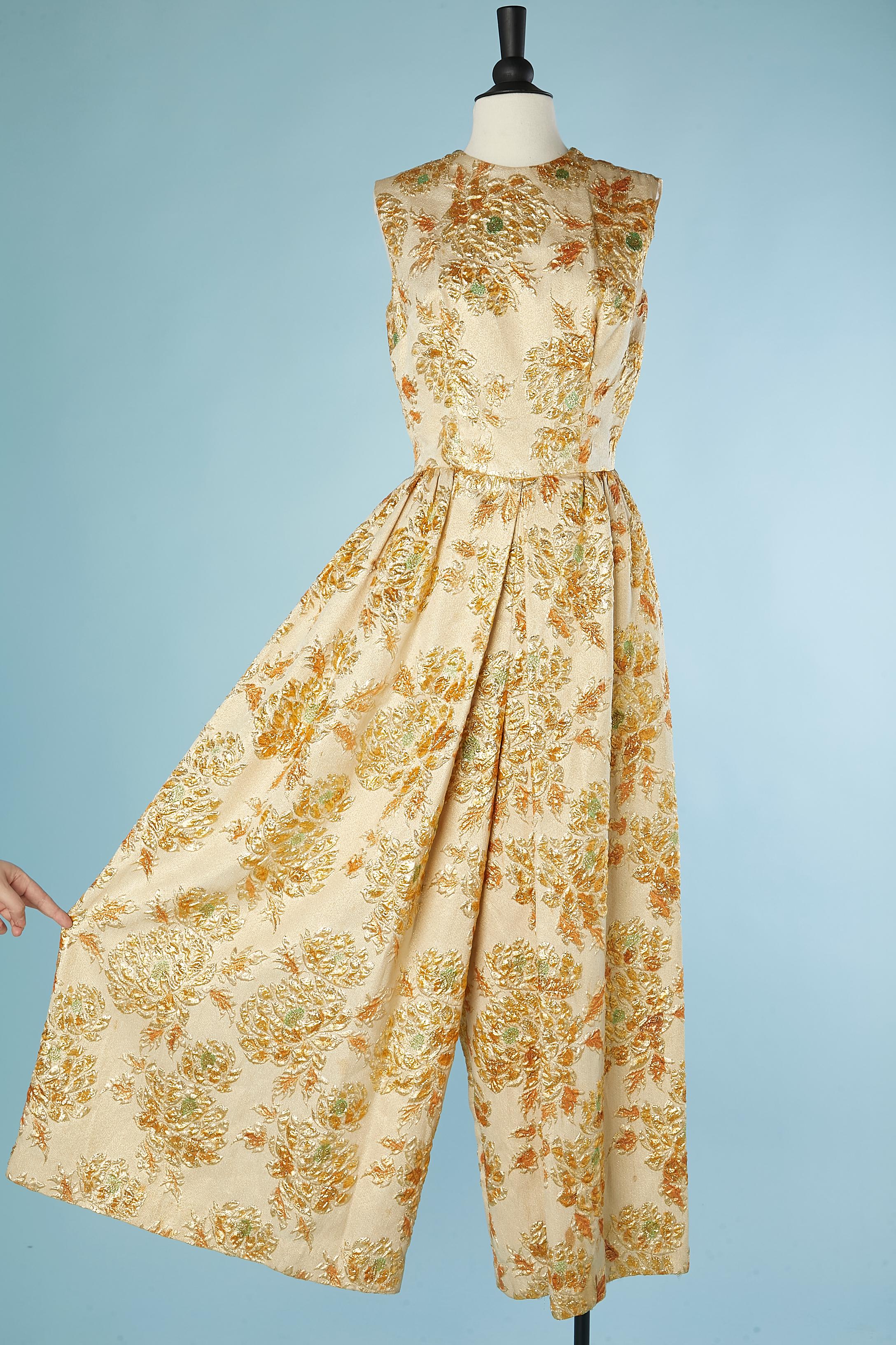 Tuta in broccato lurex oro, arancio e marrone Julius Garfinckel Circa anni '70 In condizioni ottime in vendita a Saint-Ouen-Sur-Seine, FR