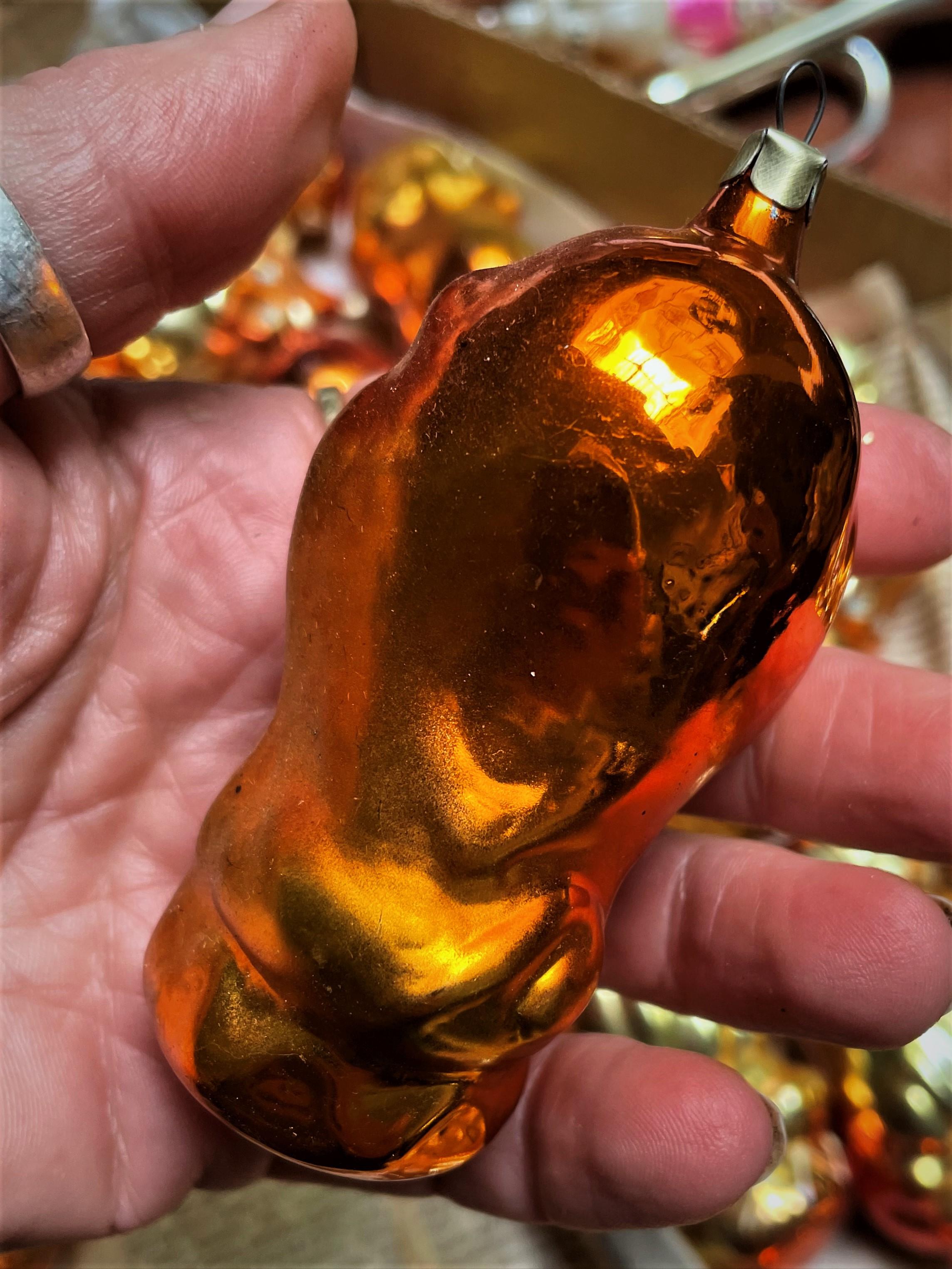 Gold & Orange mundgeblasenes Quecksilberglas Circus Löwe Weihnachtsbaum Ornament  (20. Jahrhundert) im Angebot