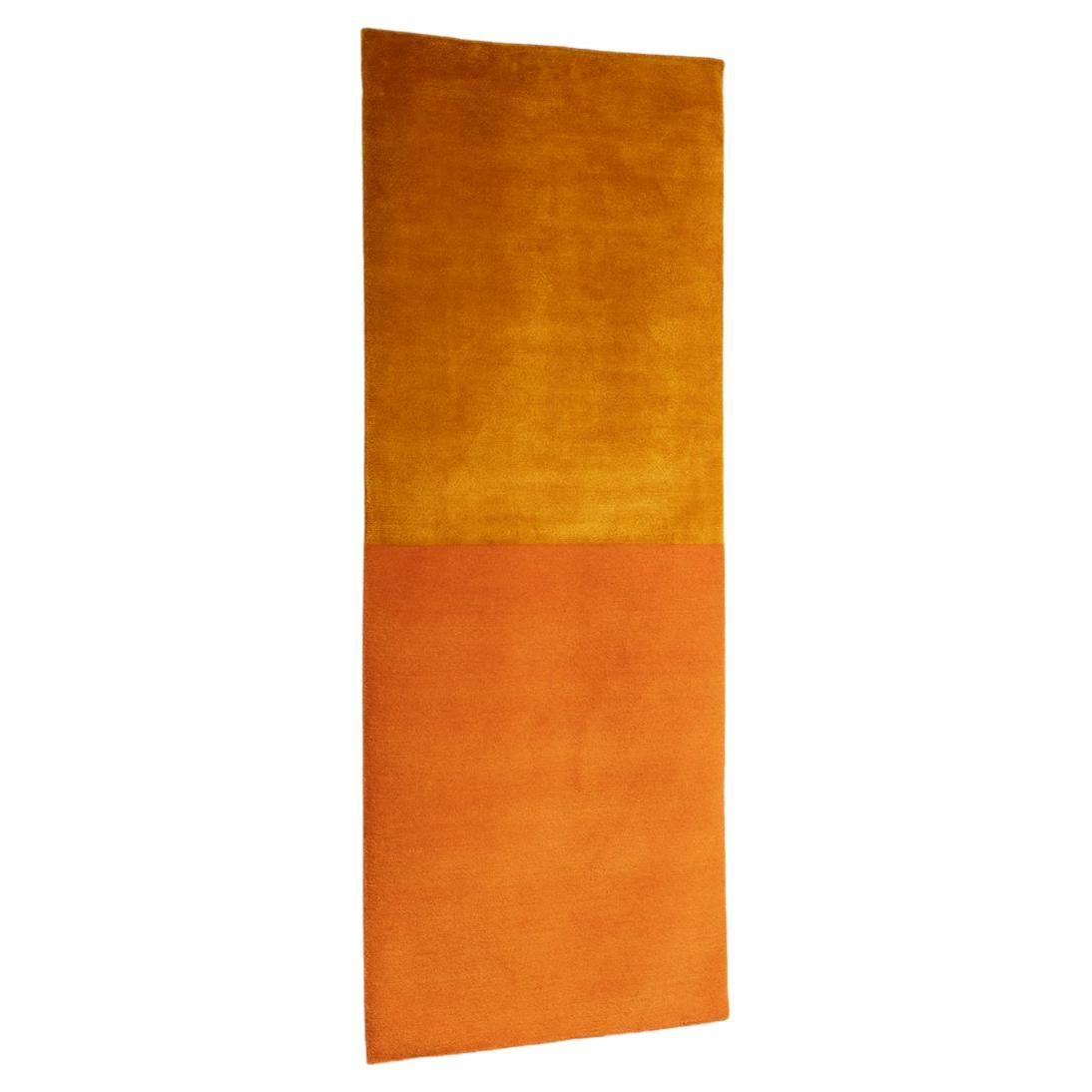 Handgewebter Wandteppich in Gold/Orange von Calyah im Angebot